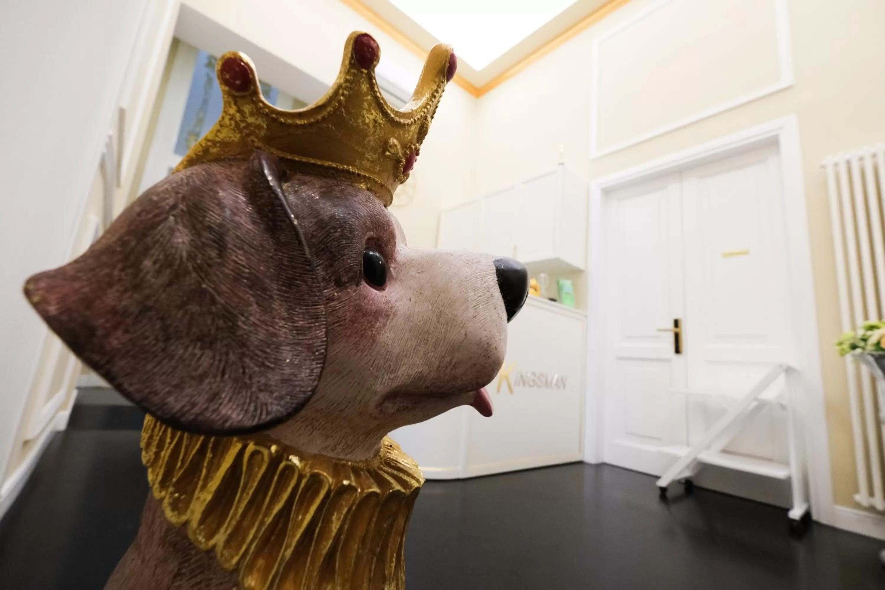 Decorative detail in B&B Kingsman