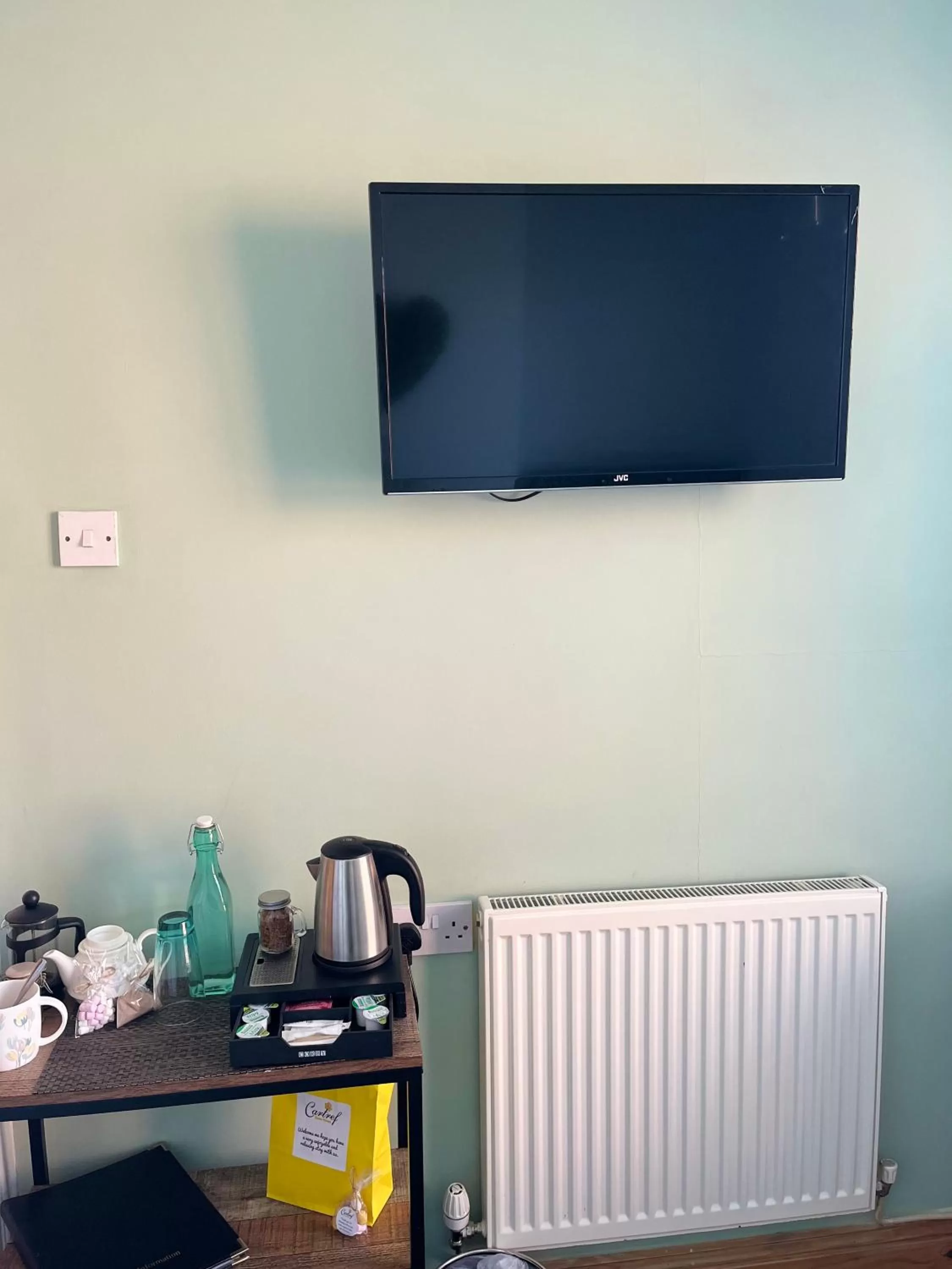 TV and multimedia in Cartref Guest House