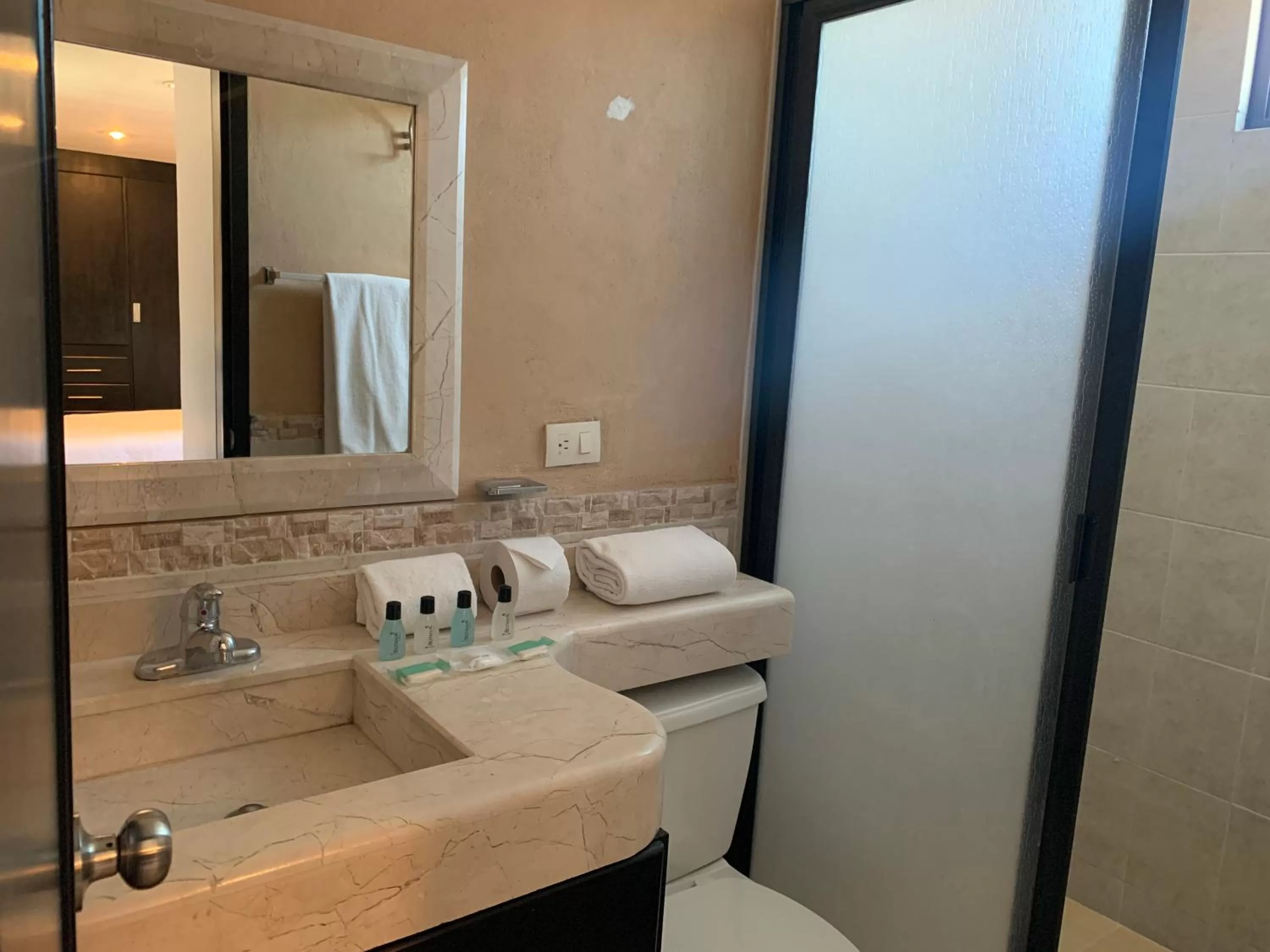 Bathroom in Hotel Escala Puebla Centro