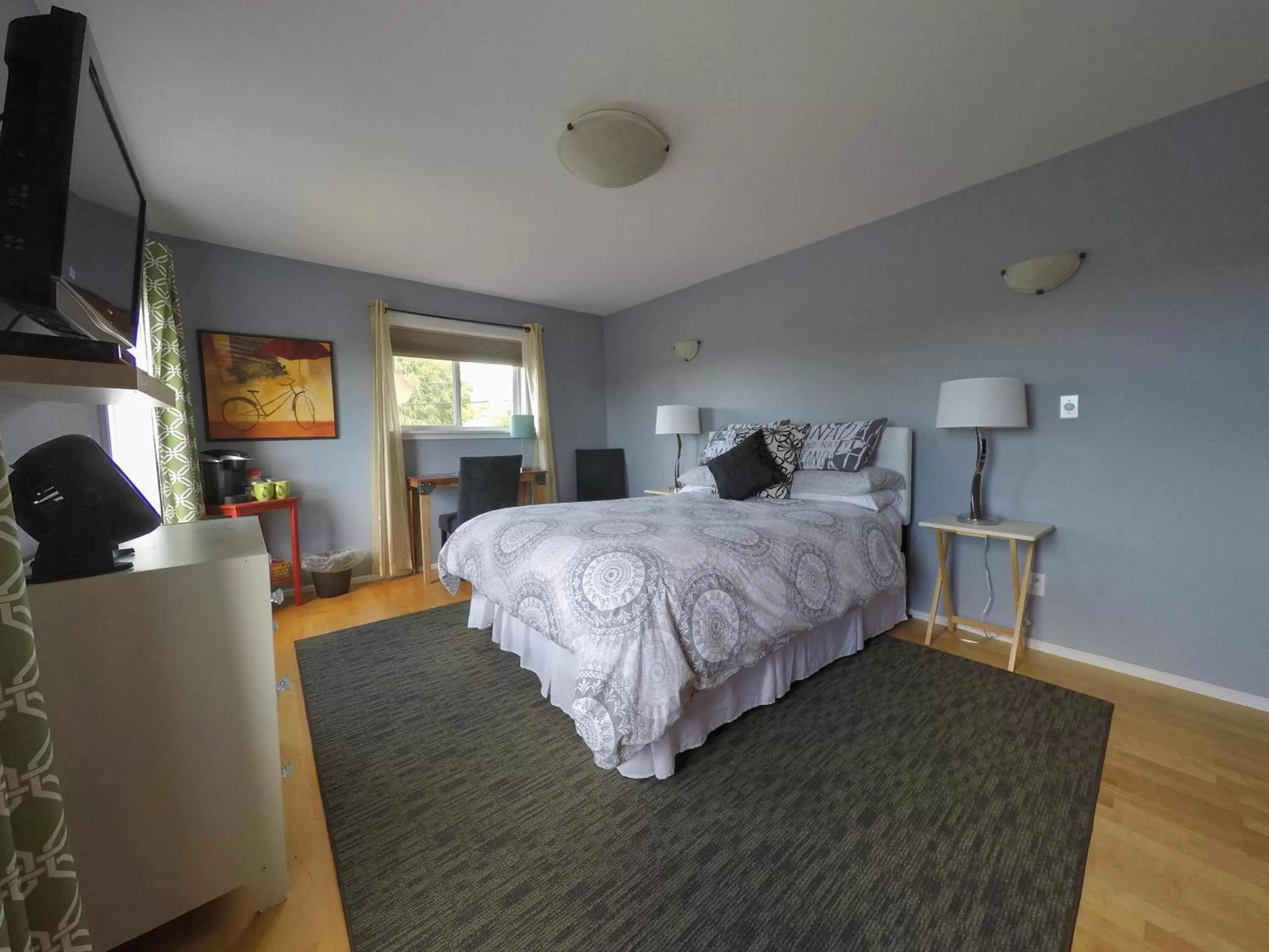 Photo of the whole room, Bed in Money Pennies Bed and Breakfast