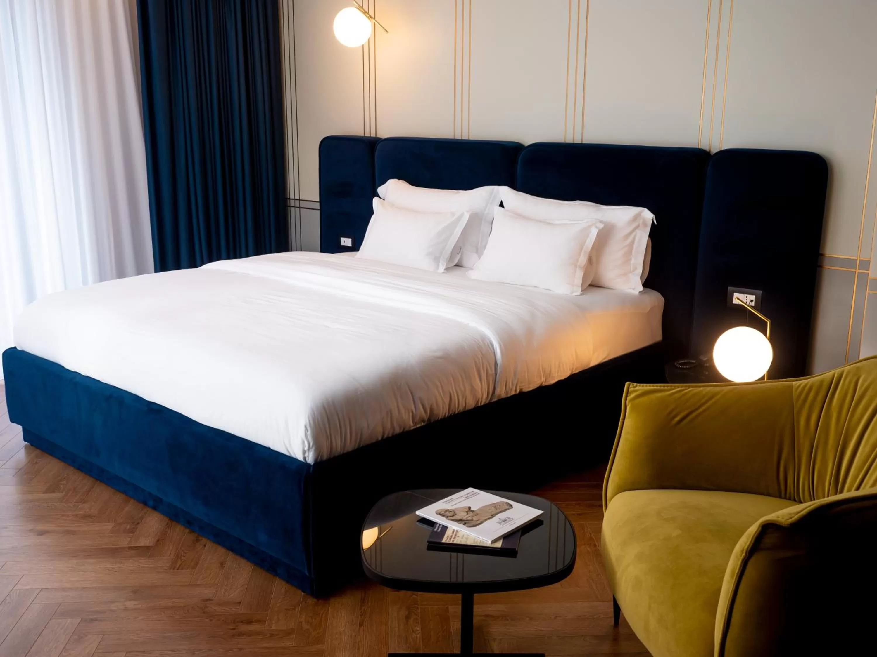 Bed in Moncafe Boutique Hotel & SPA Tirana