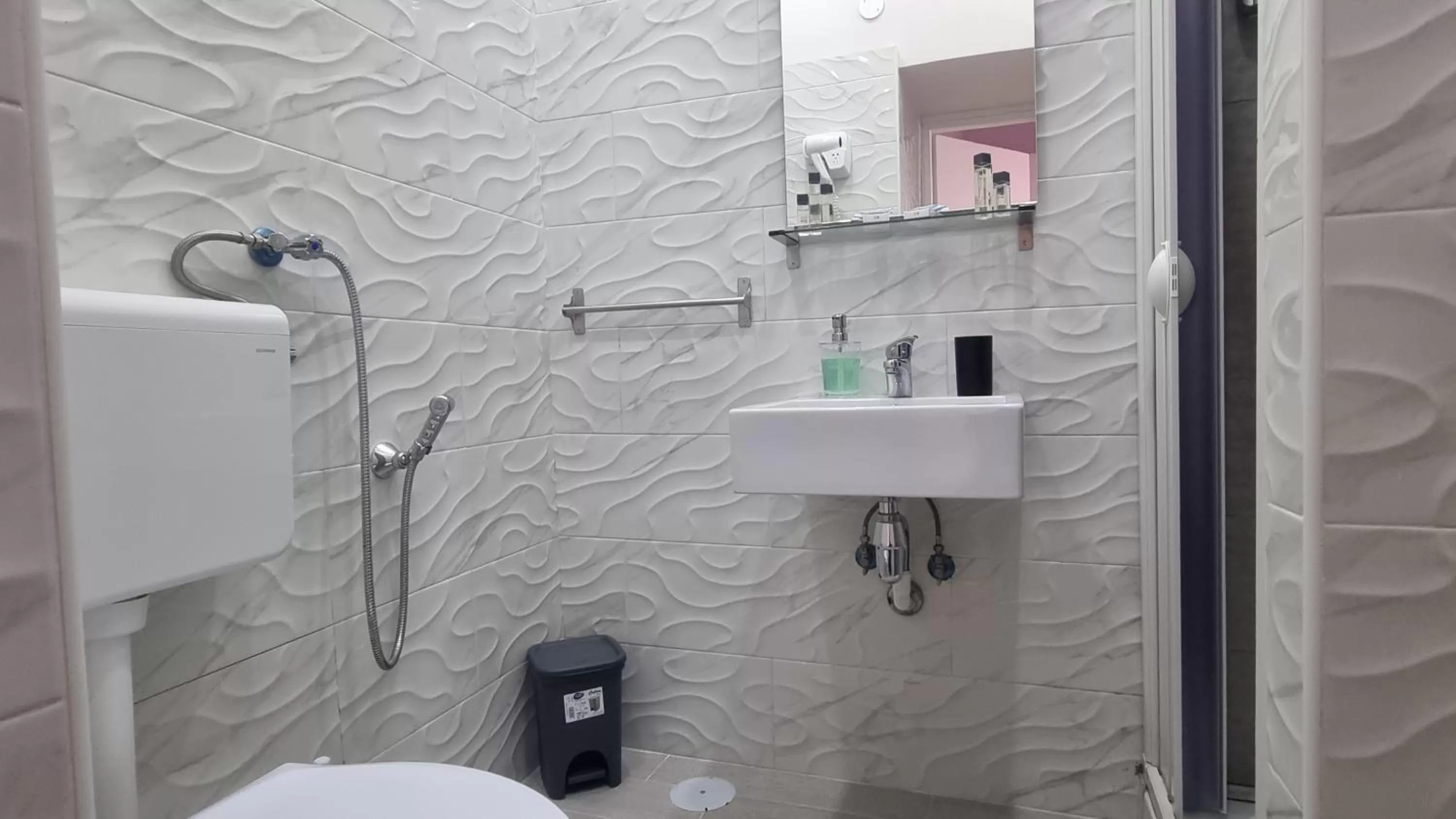 Toilet, Bathroom in Archivio Storico Napoli Centro