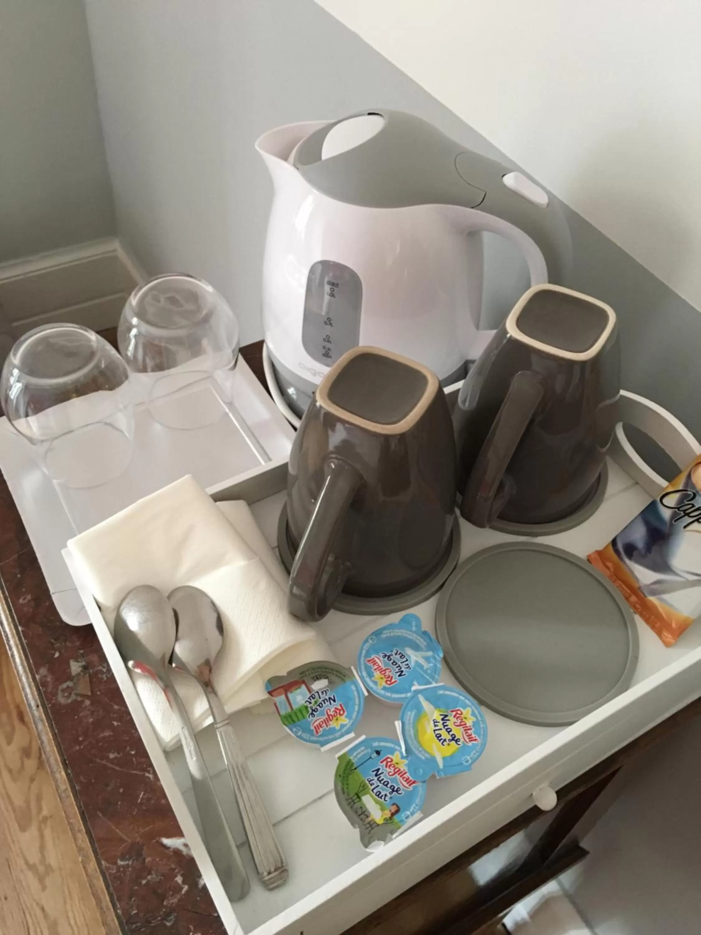 Coffee/tea facilities in Chambres d'Hôtes Au coin du spa