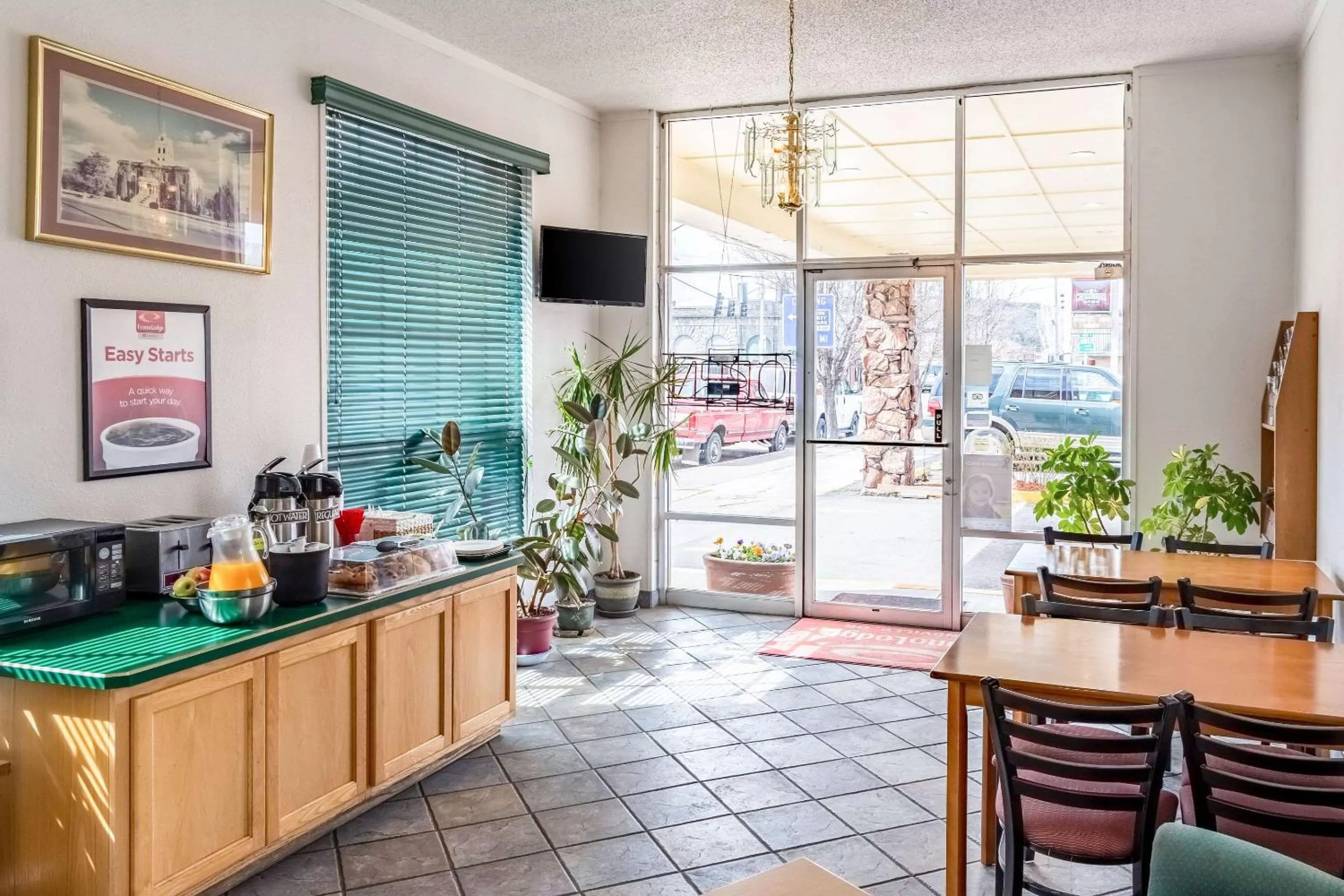 Restaurant/places to eat in High Desert Inn