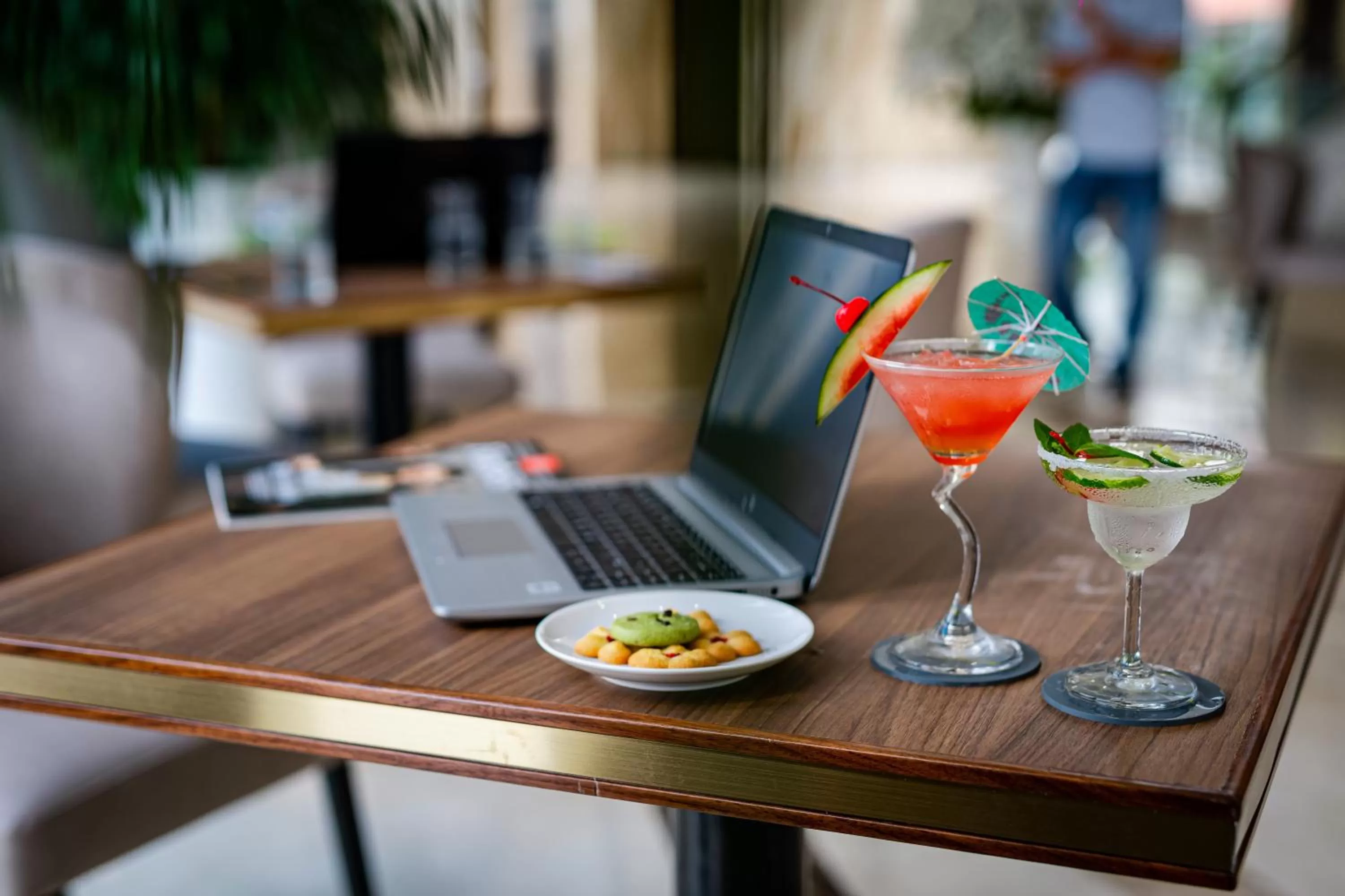 Food and drinks in Paddington Hotel Halong Bayview