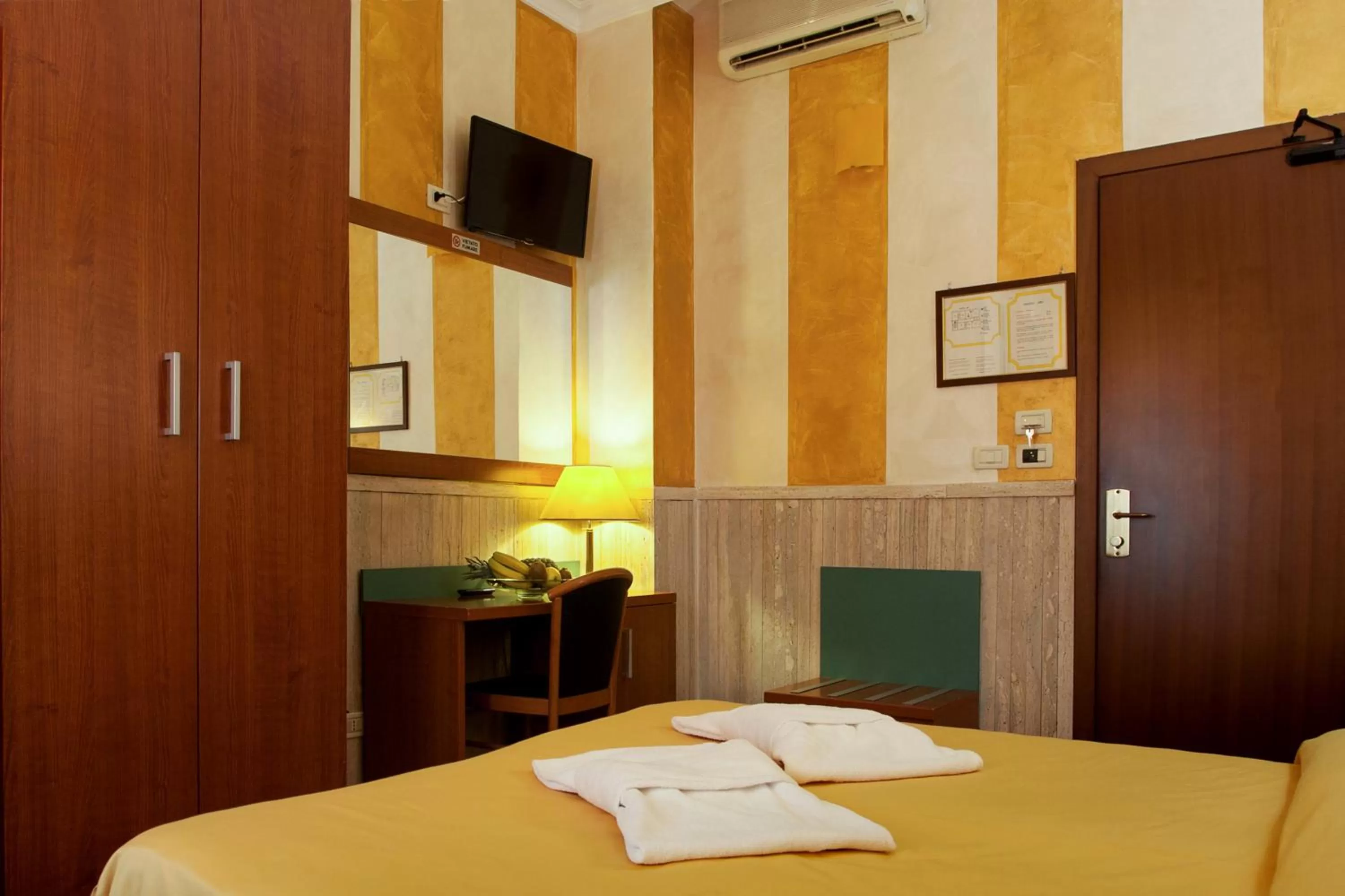 Bed in Hotel Pyramid