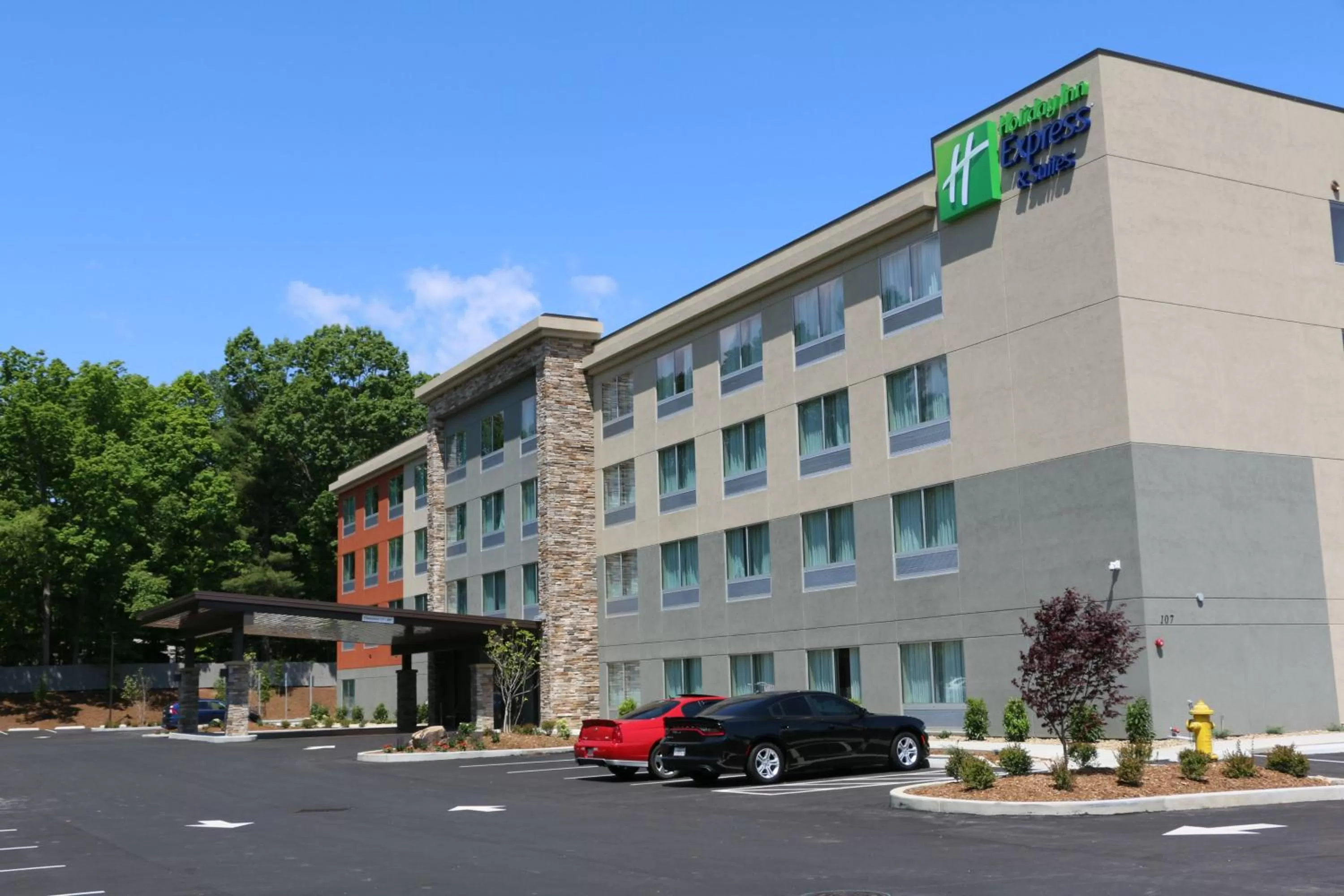 Property building in Holiday Inn Express & Suites - Hendersonville SE - Flat Rock by IHG