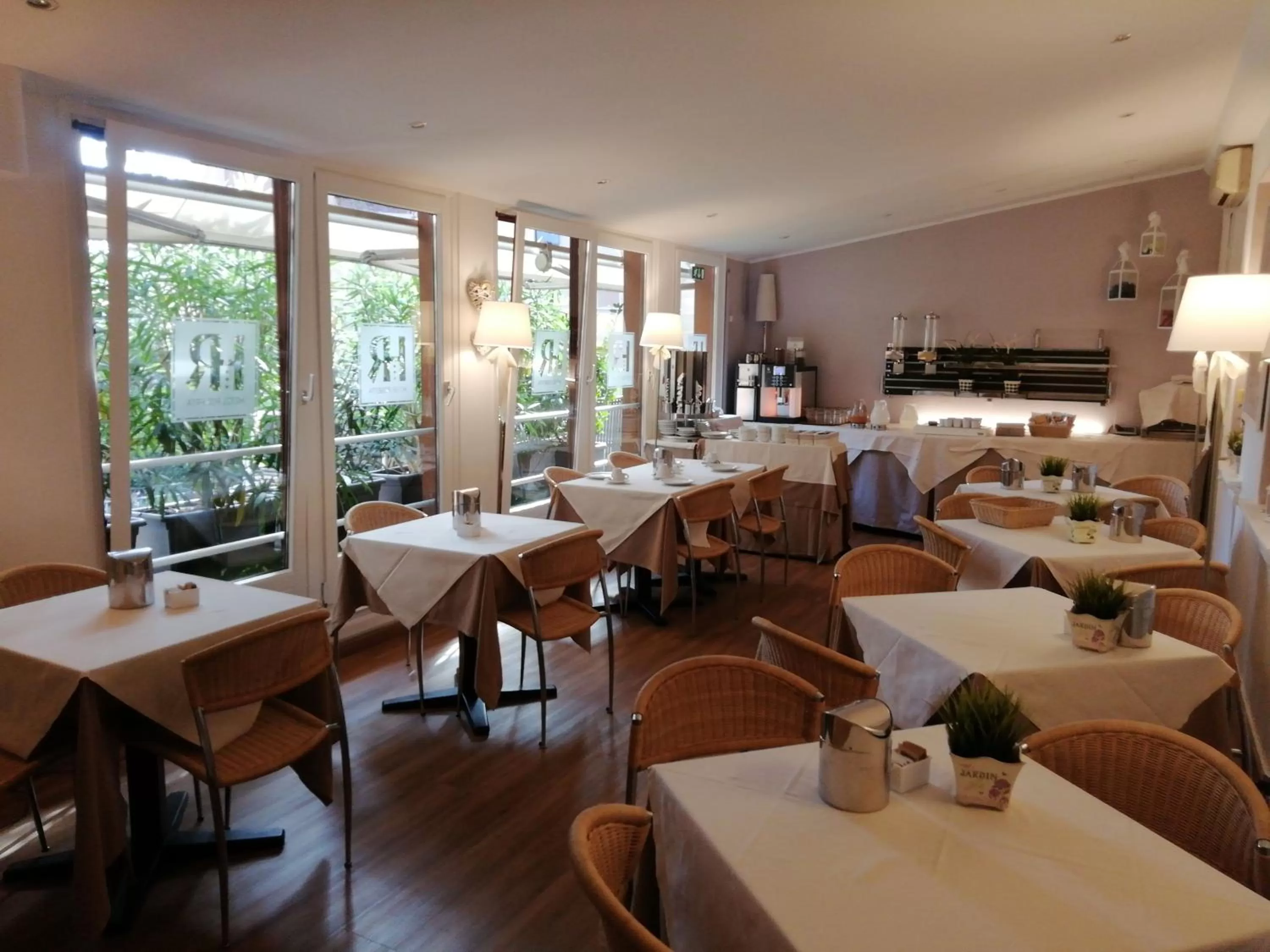 Breakfast in Hotel Roberta