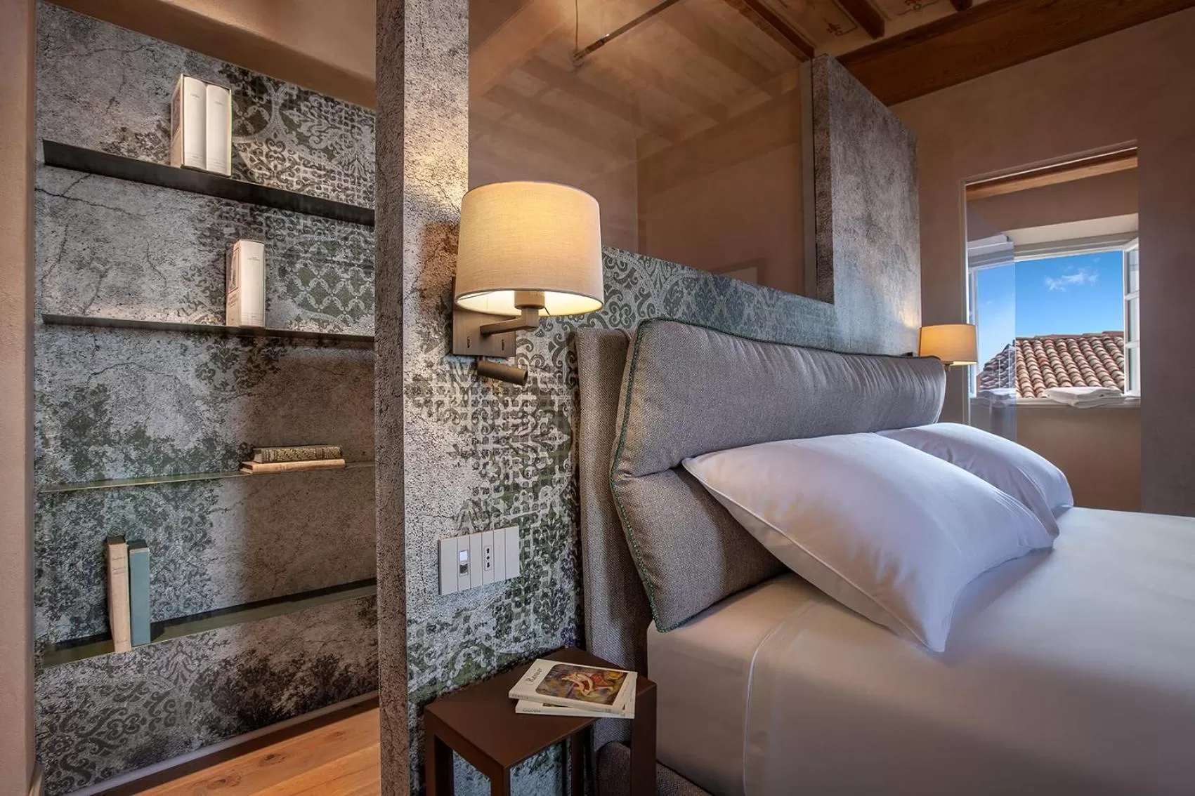 Photo of the whole room, Bed in Il Cortile di San Michele