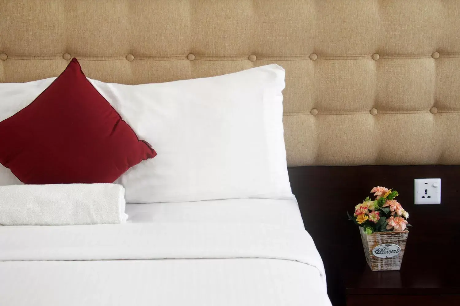 Family Room with Balcony with 10% Discount on Laundry in C 1 Colombo Fort Family Room with Balcony with 10% Discount on Laundry in C 1 Colombo Fort