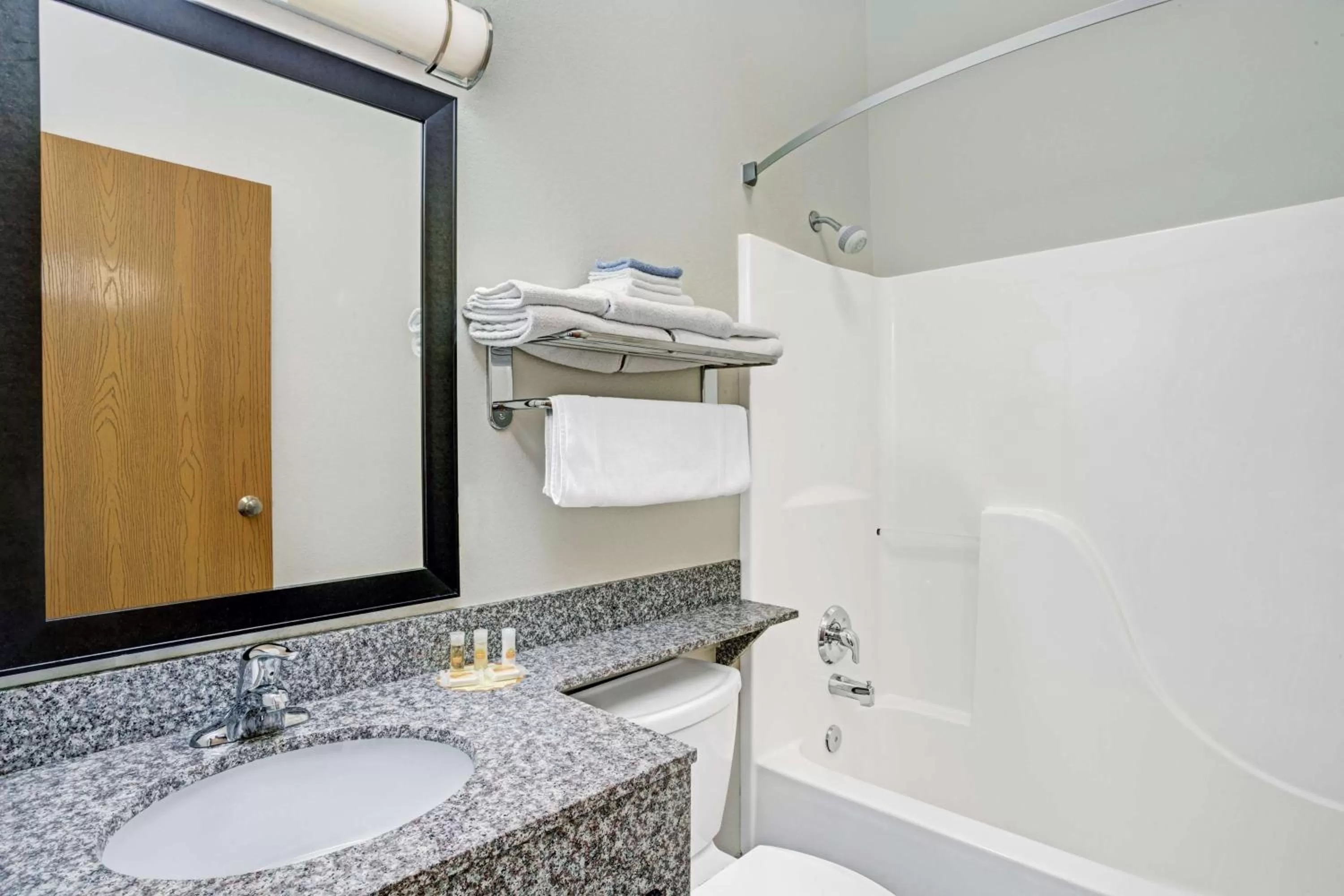 King Room - Non-Smoking in Days Inn & Suites by Wyndham Page Lake Powell