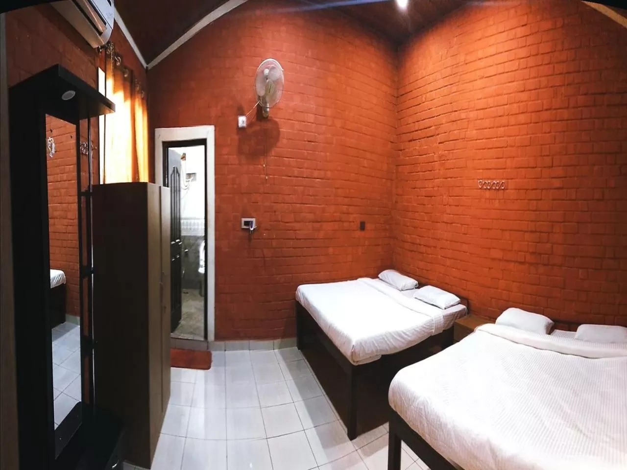 Bedroom, Bed in CS County Resort