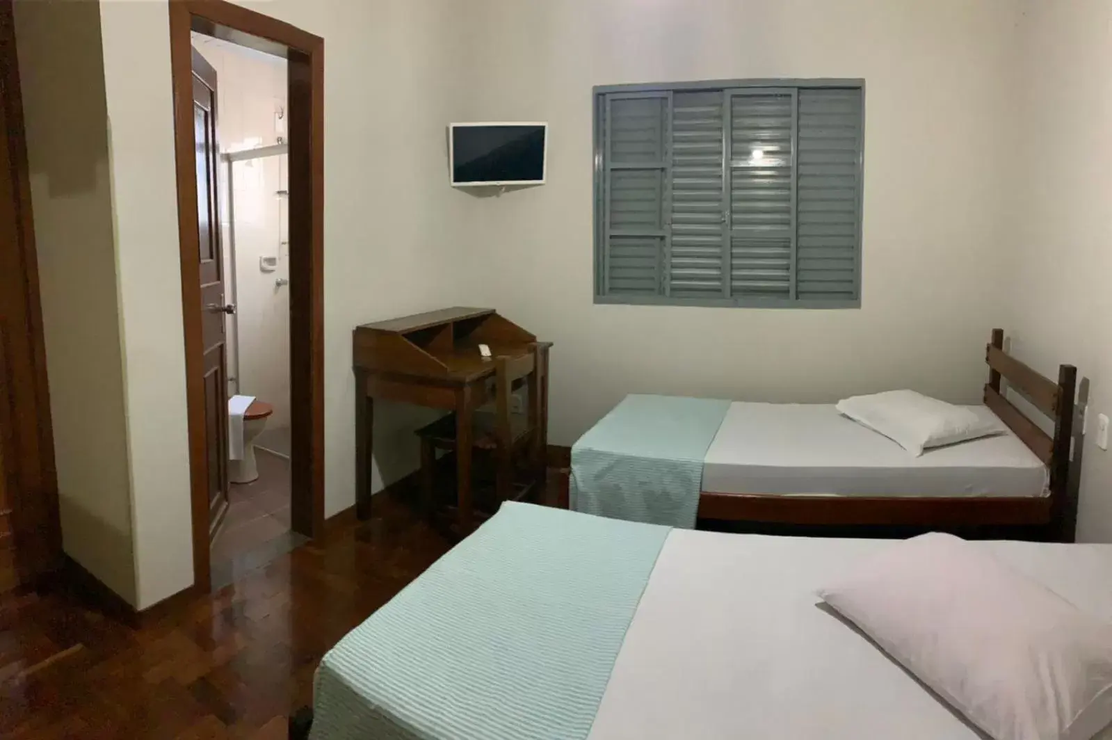 Budget Twin Room in Hotel JB Budget Twin Room in Hotel JB