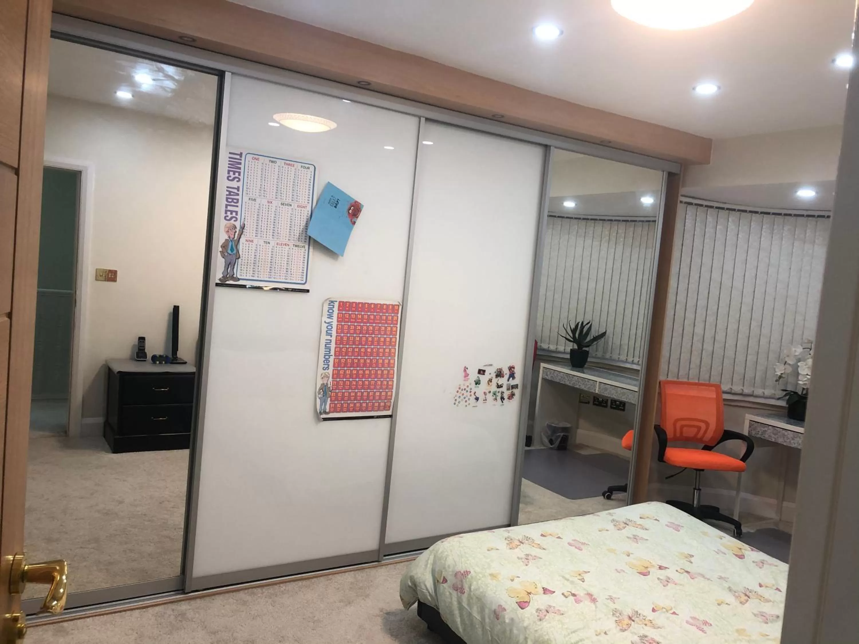 wardrobe in Lyndon B&B