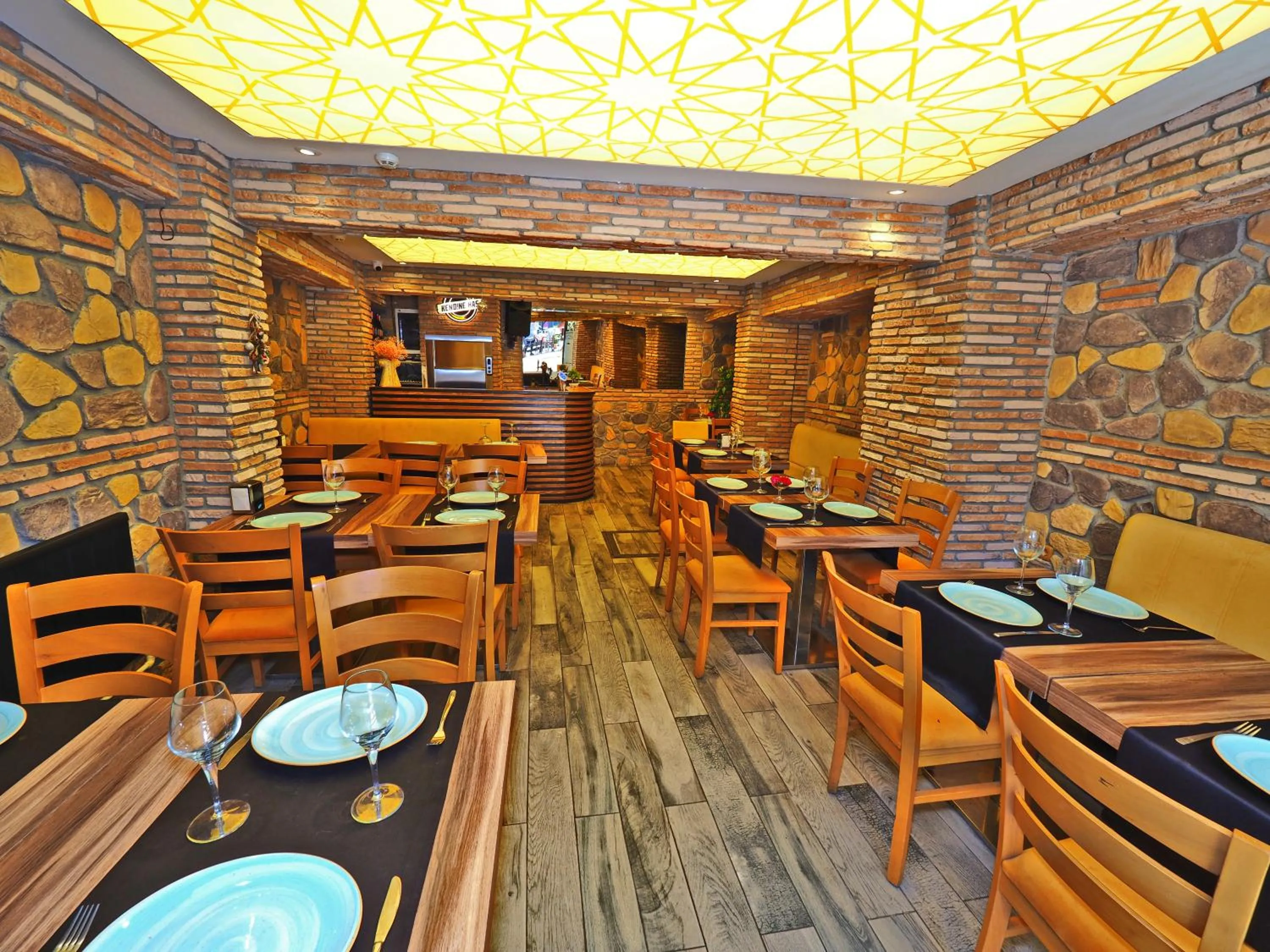 Restaurant/places to eat in The Sunrise Hotel