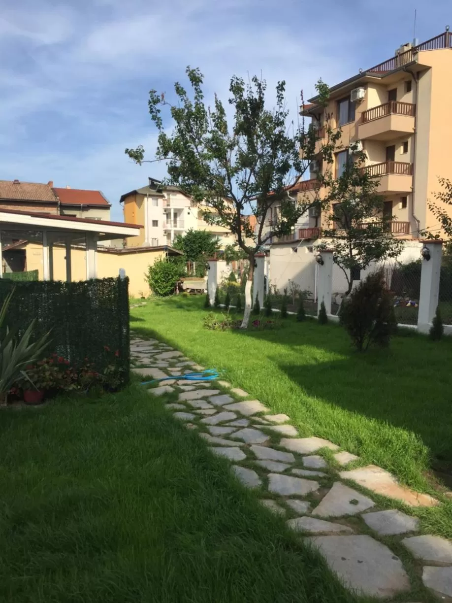 Property Building in Family Hotel Malibu