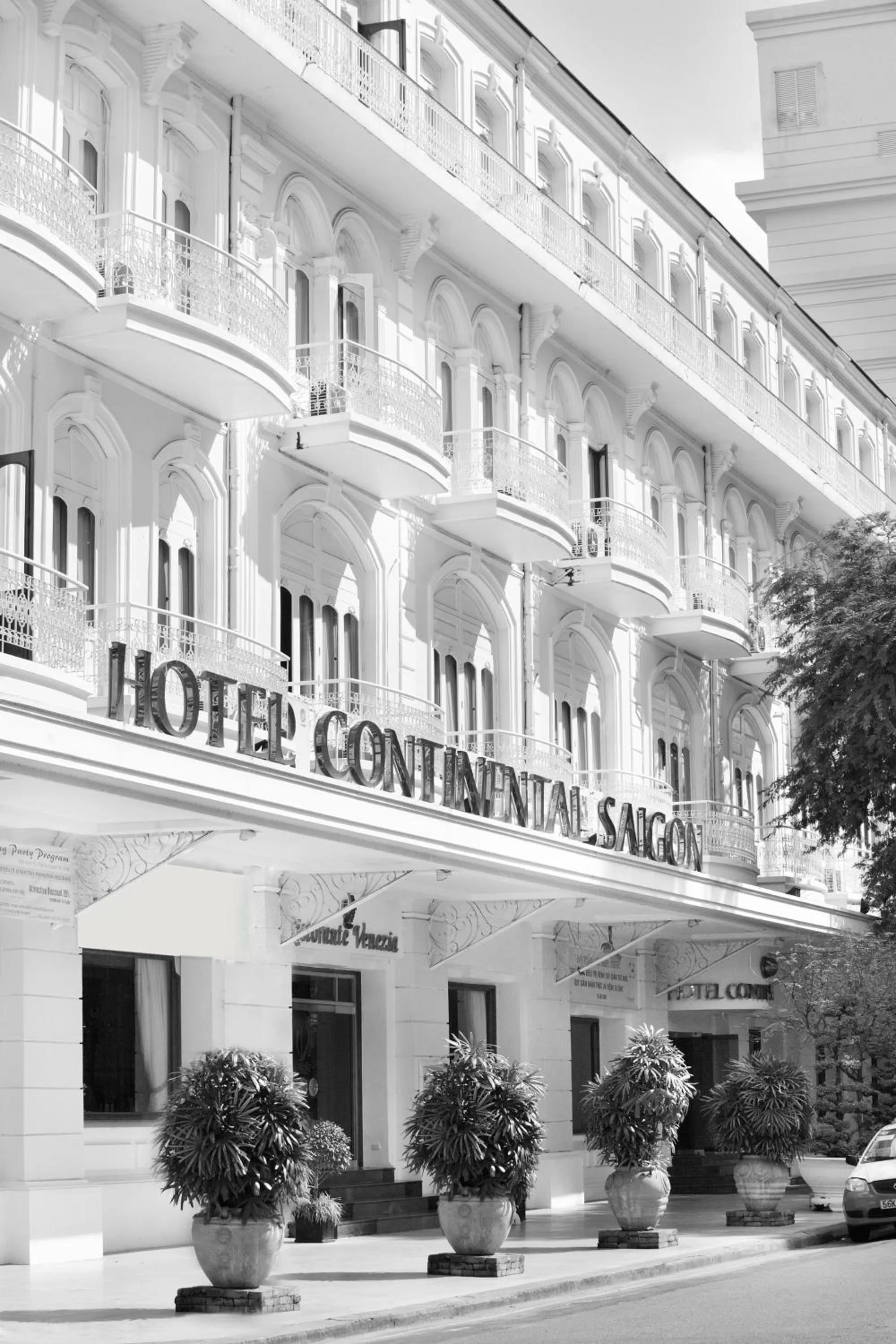 Facade/entrance in Hotel Continental Saigon