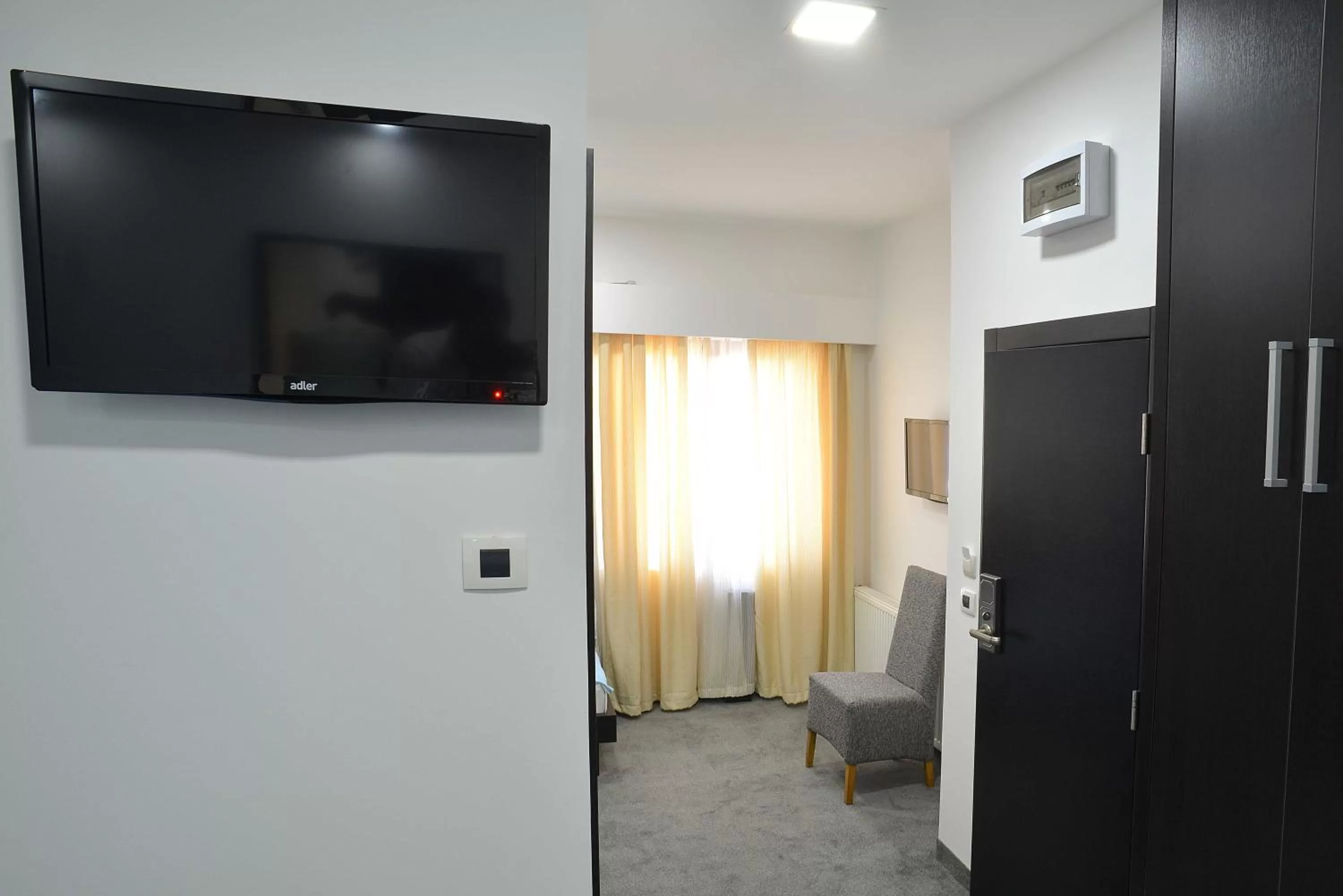 TV/Entertainment Center in Hotel Golf