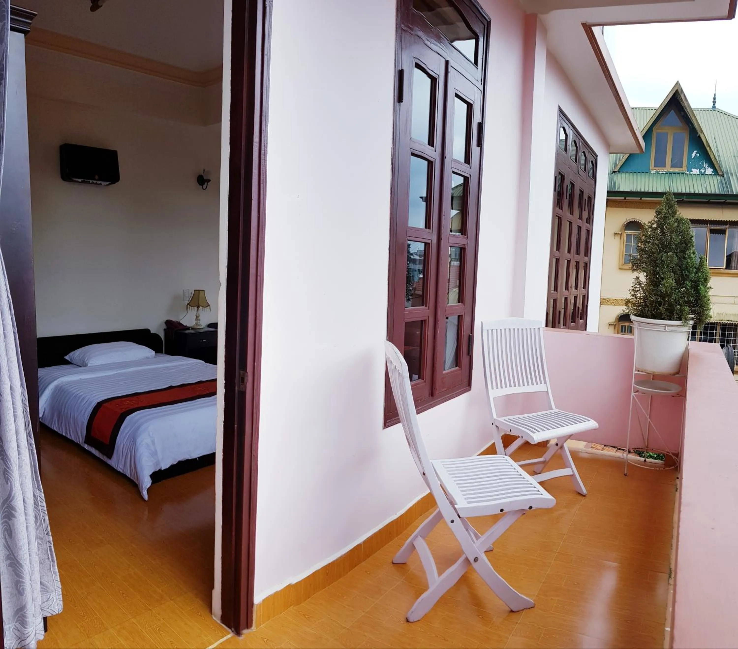 Day, Bed in Villa Pink House