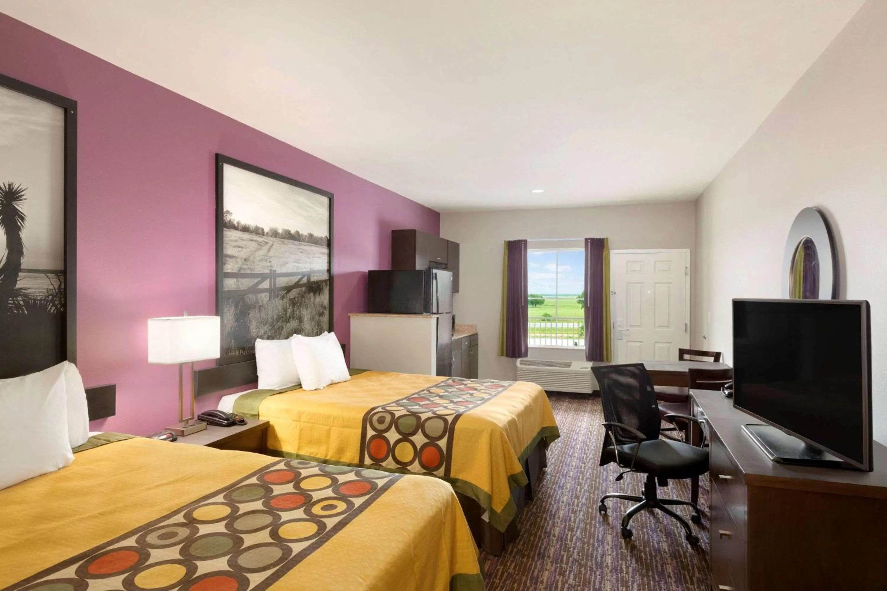 On site, Bed in Super 8 by Wyndham Carrizo Springs