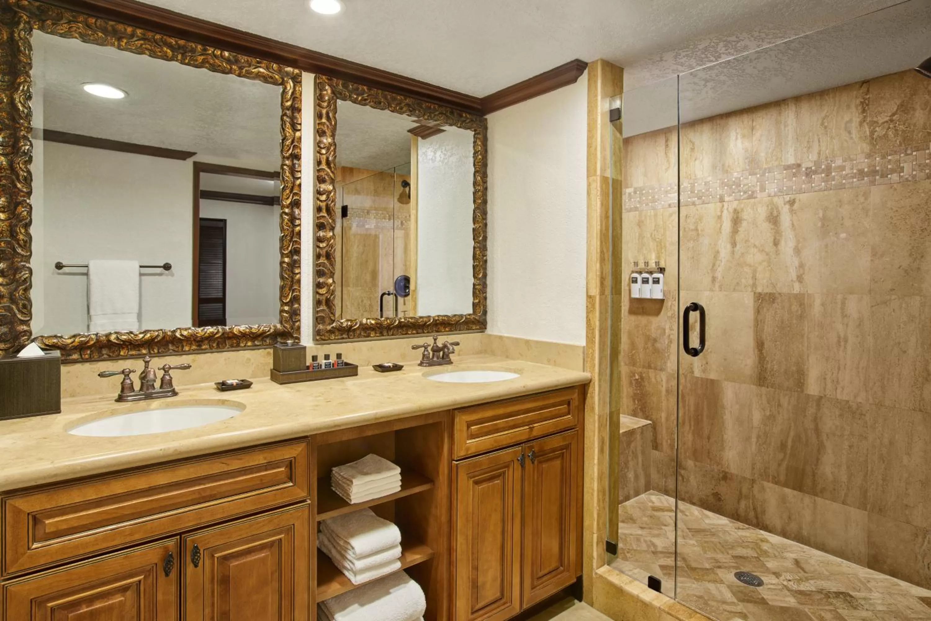 Photo of the whole room in Omni Rancho Las Palmas Resort & Spa