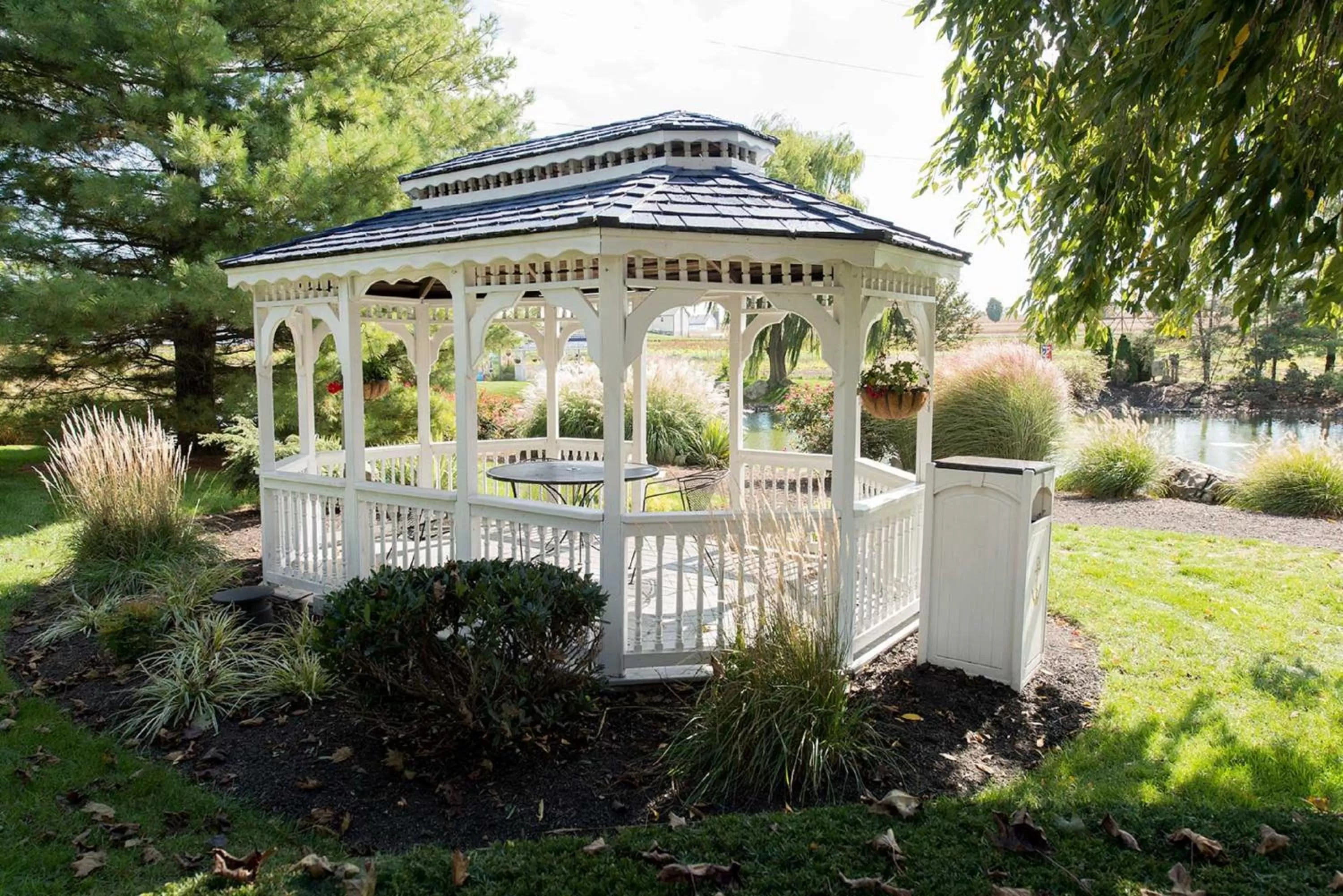 Spring in Fulton Steamboat Inn