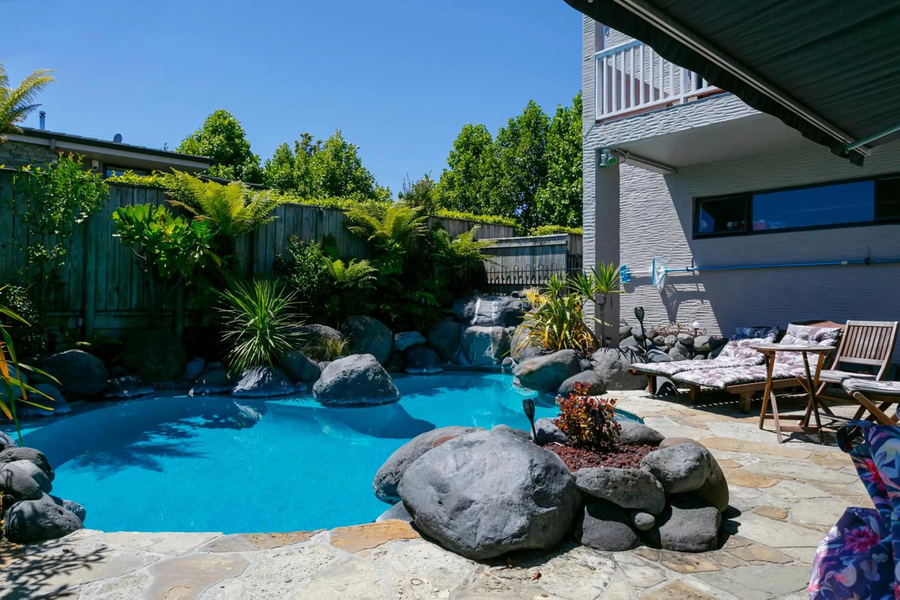 Pool view in Baycrest Thermal Lodge