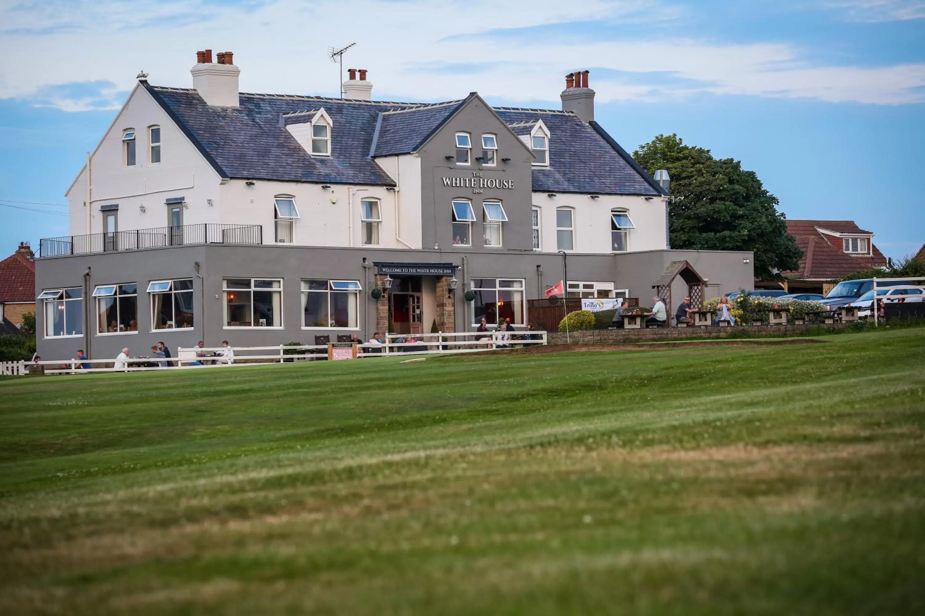 Property building, Garden in The White House Inn - Whitby