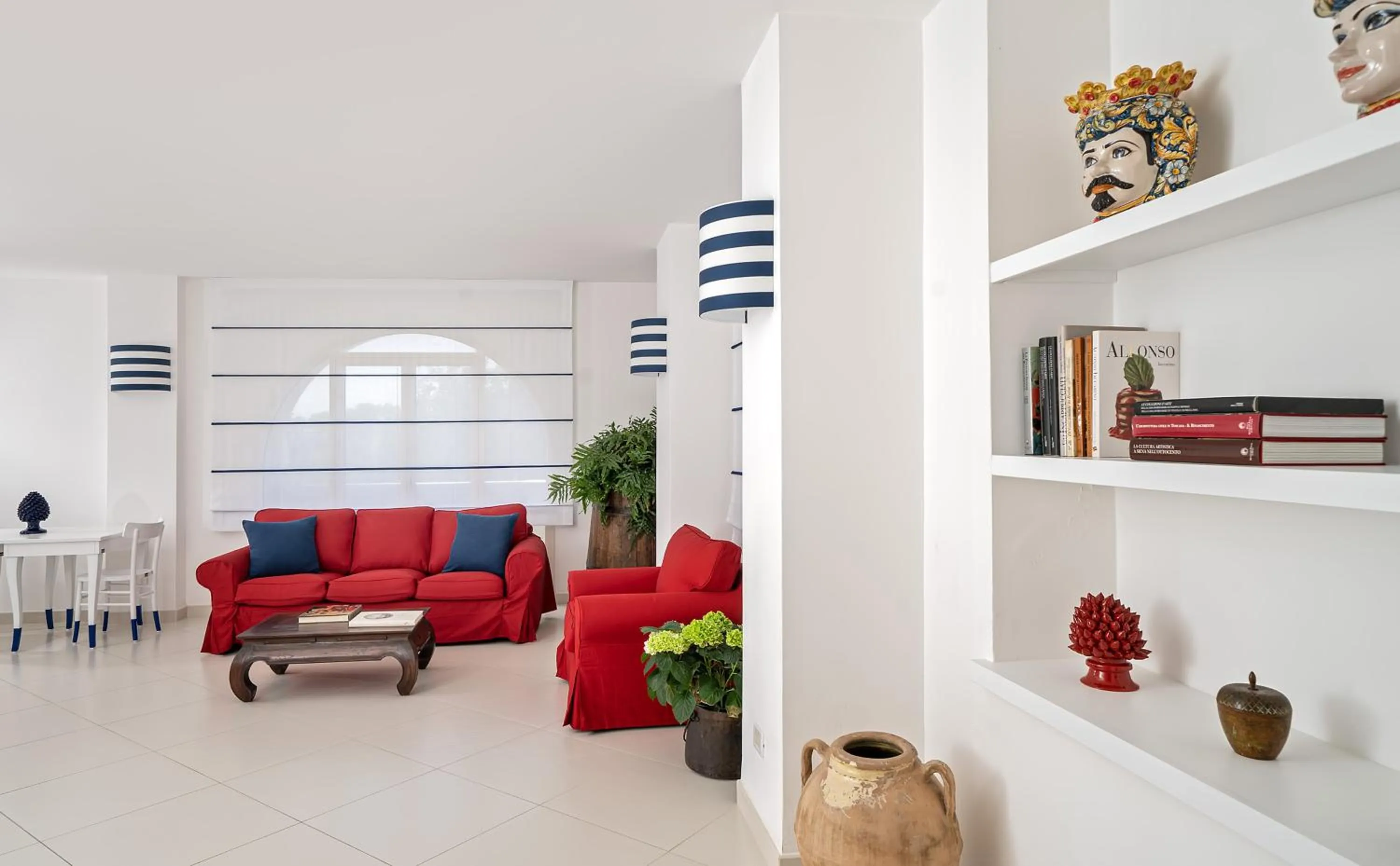 Communal lounge/ TV room in Hotel Miramare