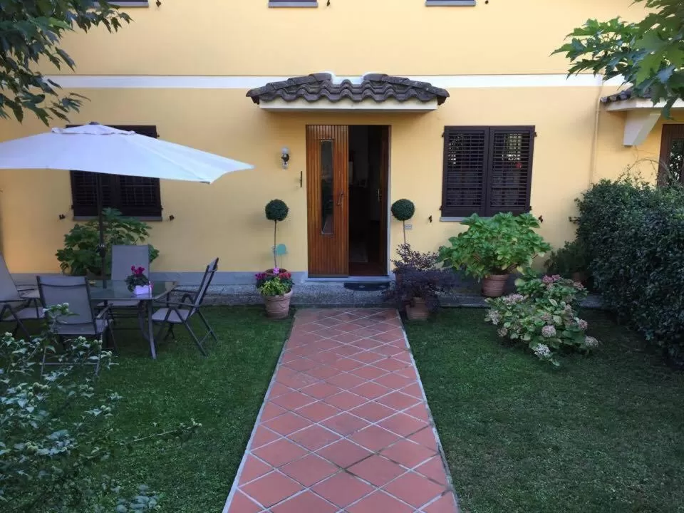 Property building in "Lilla"