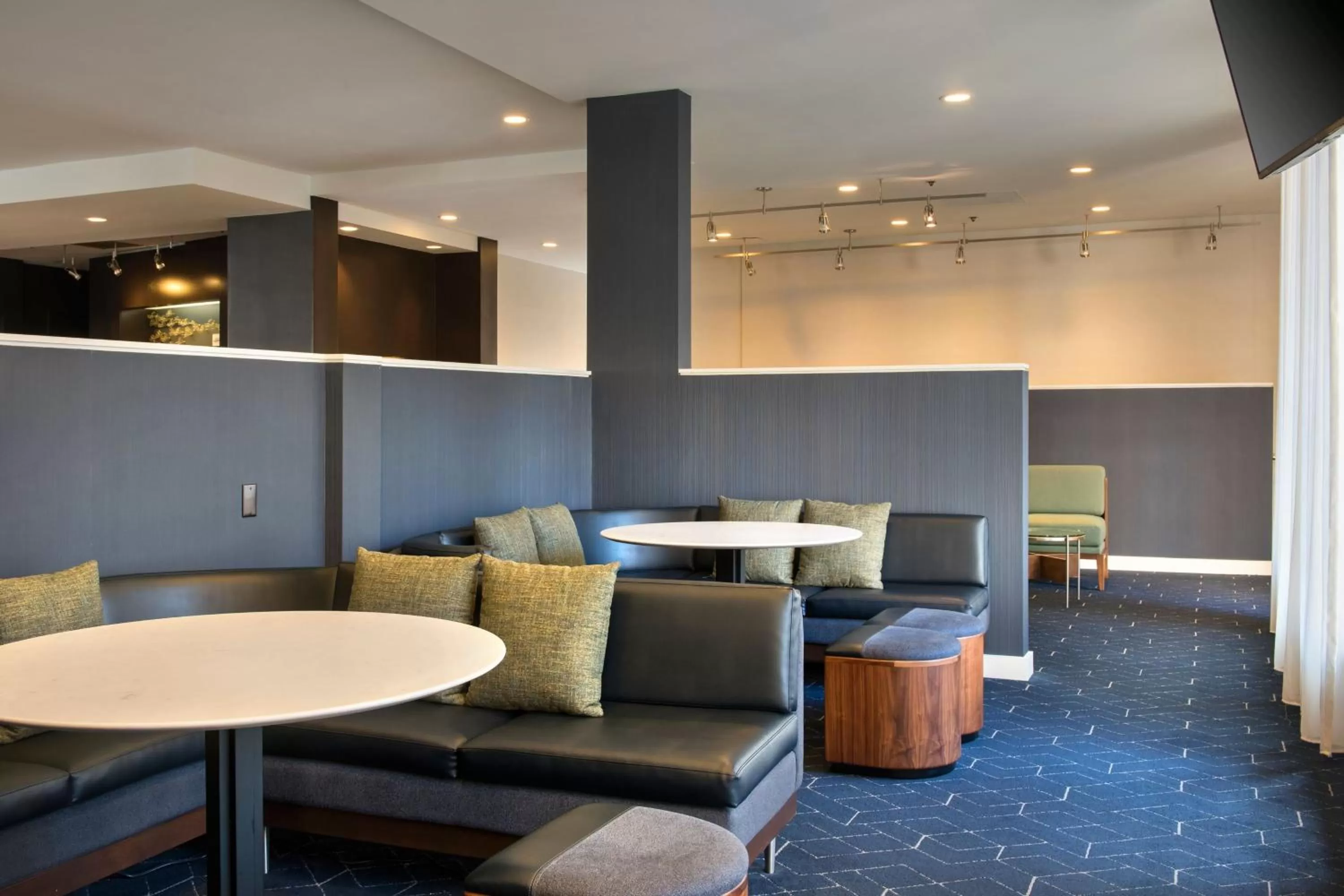 Lobby or reception in Courtyard By Marriott Baltimore Hunt Valley