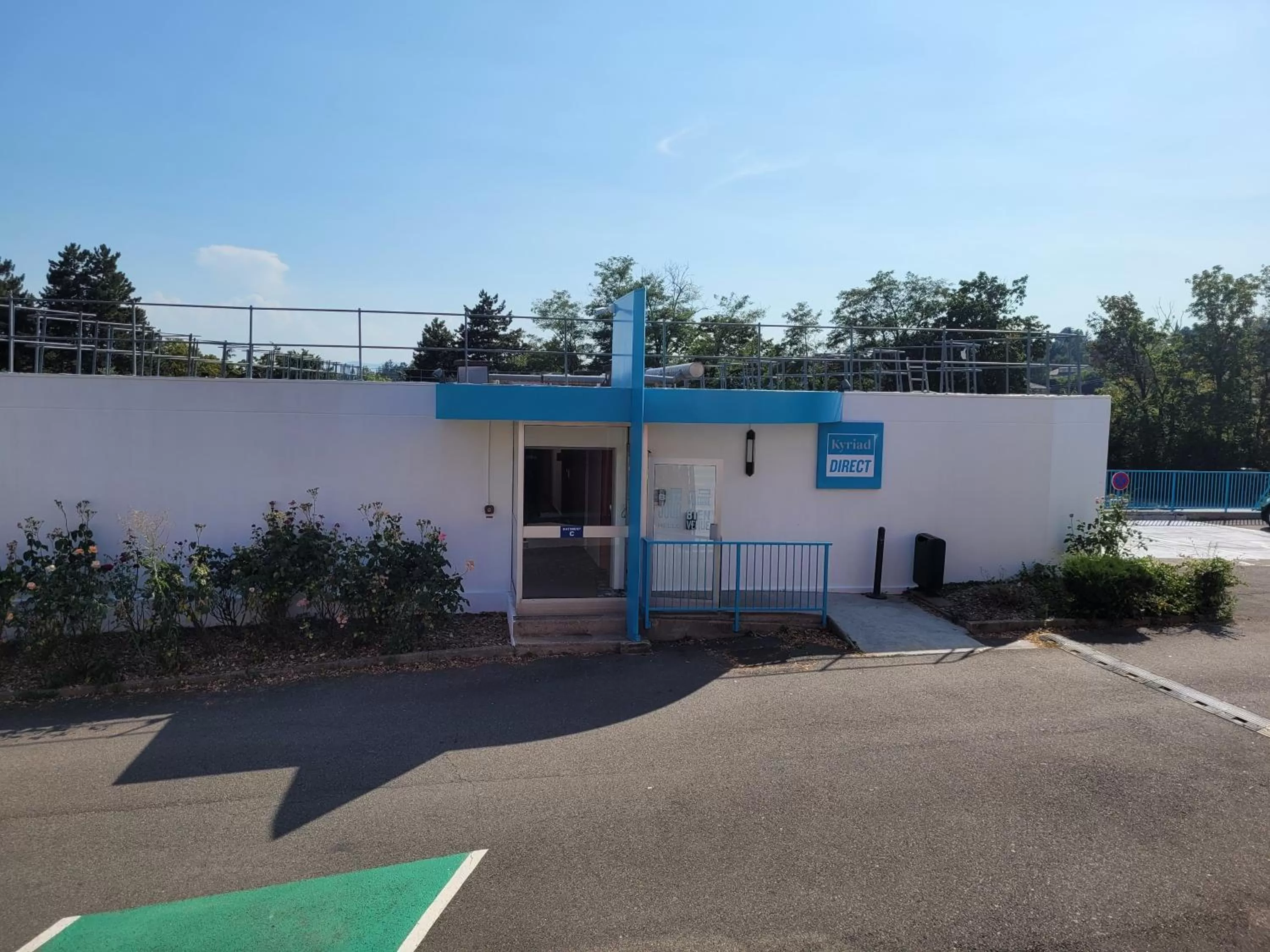 Property building in KYRIAD DIRECT LYON NORD - Dardilly