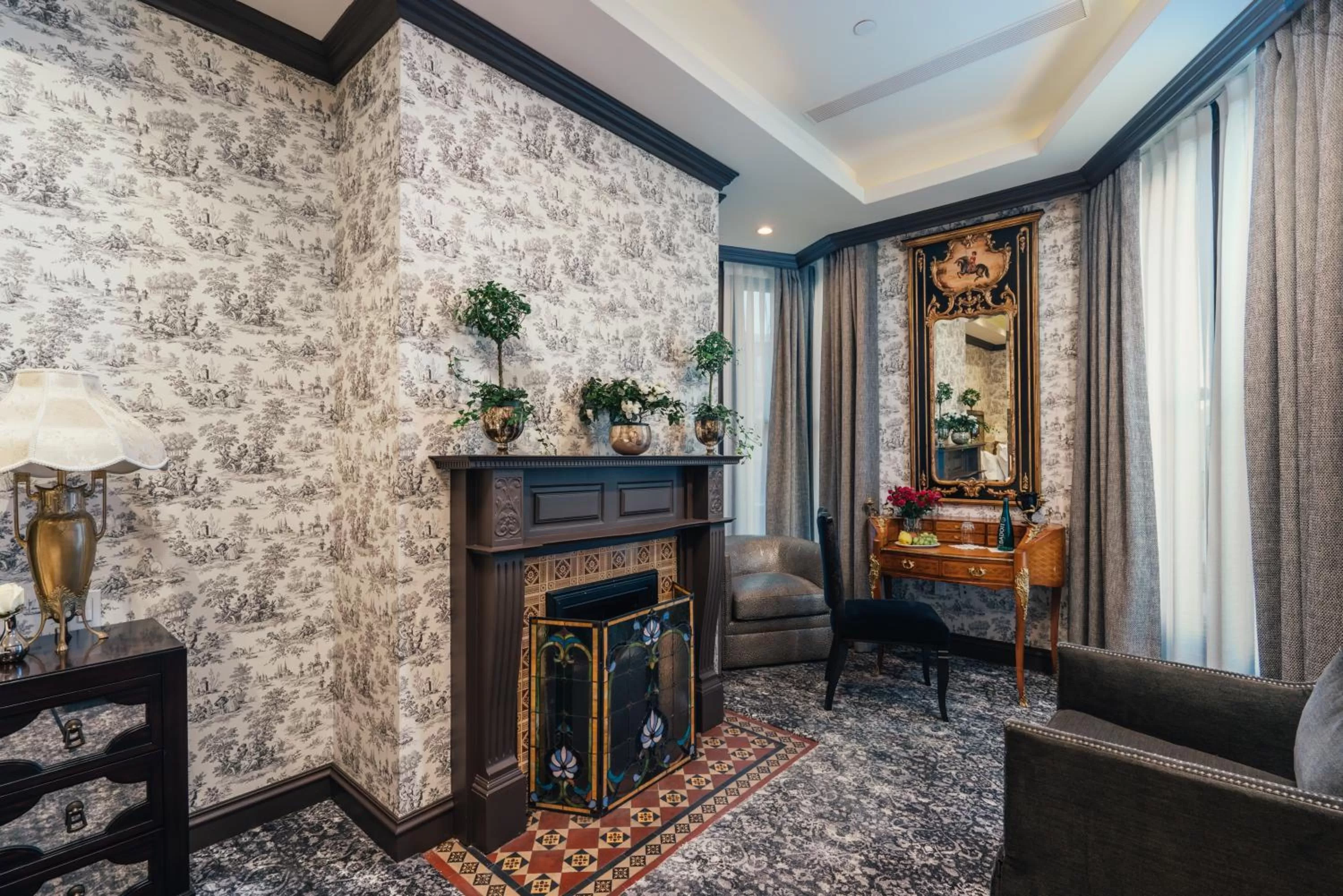 Seating area in Neighbourgood Sutter Mansion