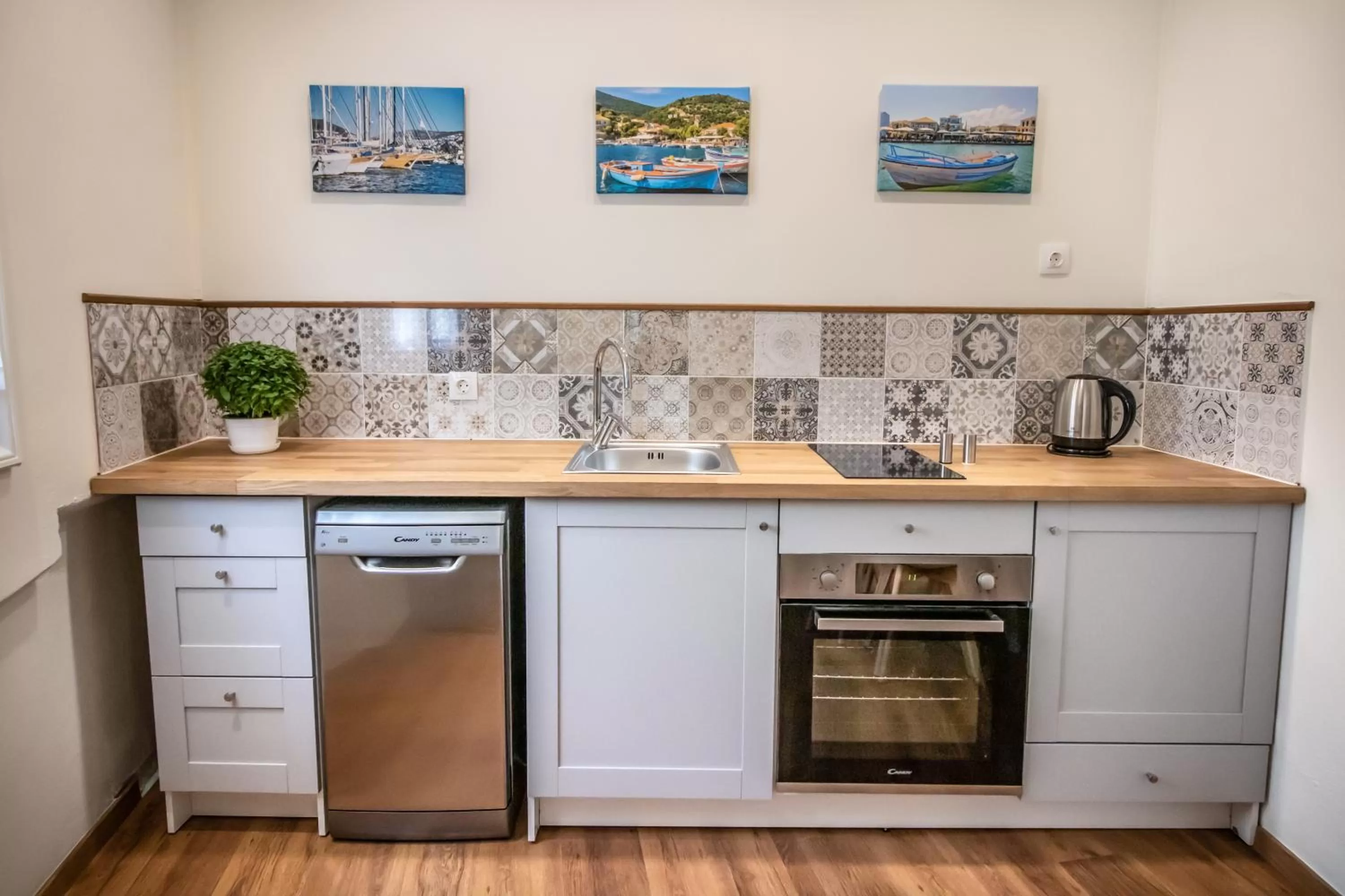 Levkosh Apartments at Lefkada's Heart