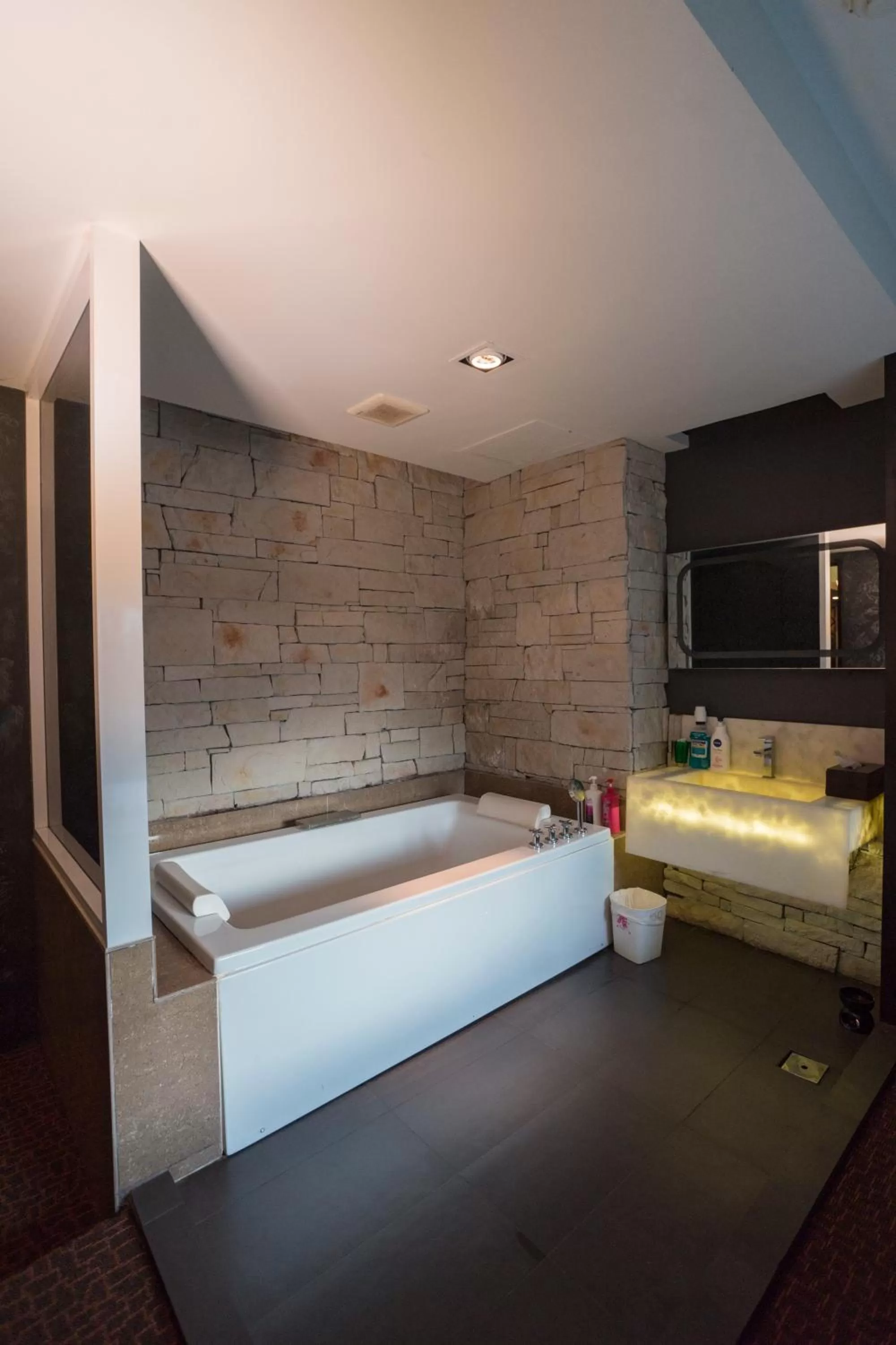 Bed in Kiss Gardenhome Chic Hotel