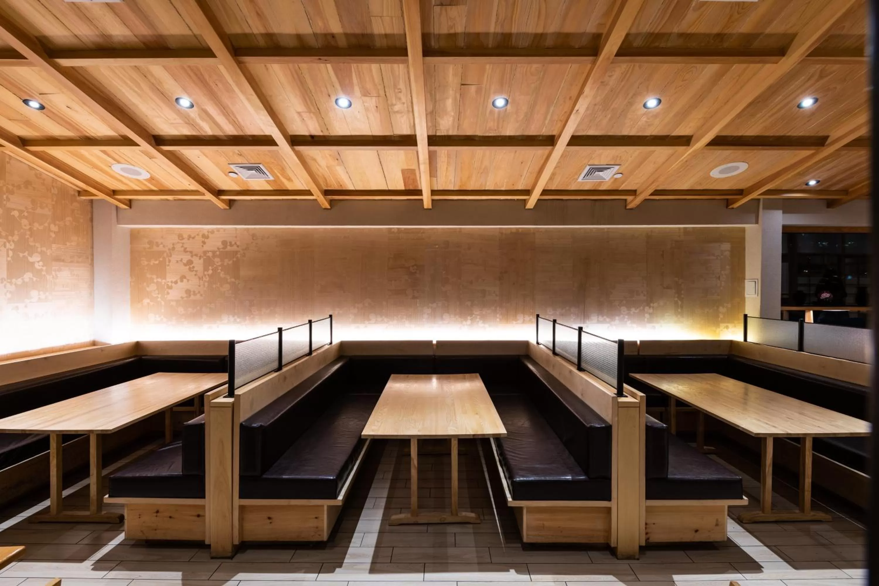 Restaurant/places to eat in APA Hotel Woodbridge