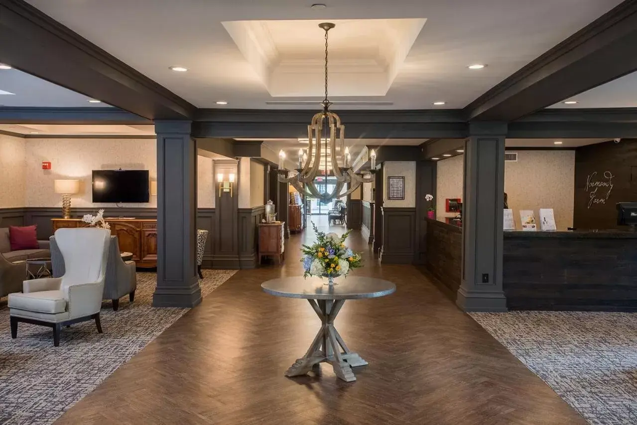 Normandy Farm Hotel & Conference Center Normandy Farm Hotel & Conference Center