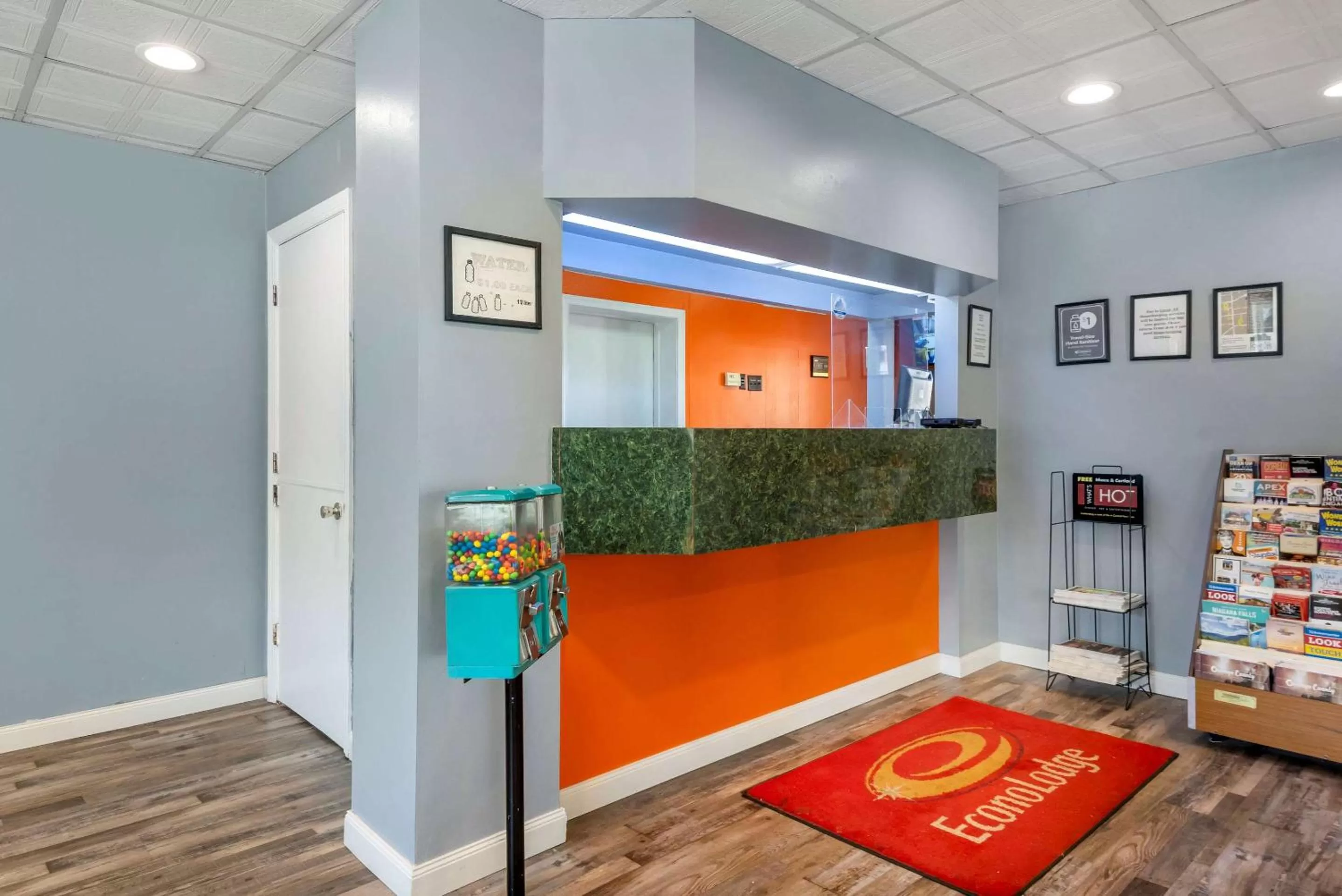 Lobby or reception in Econo Lodge Cortland Downtown