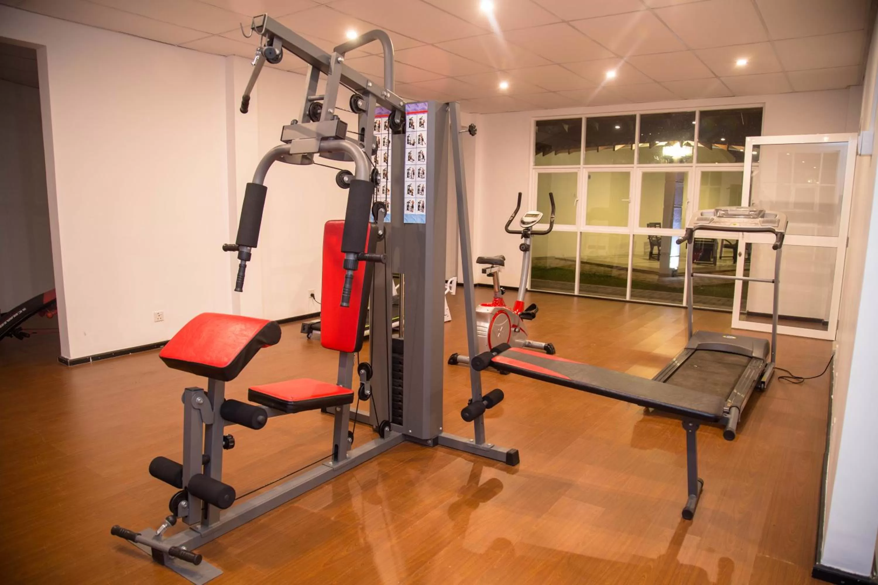 Fitness centre/facilities in The Covanro Airport Hotel - Katunayake
