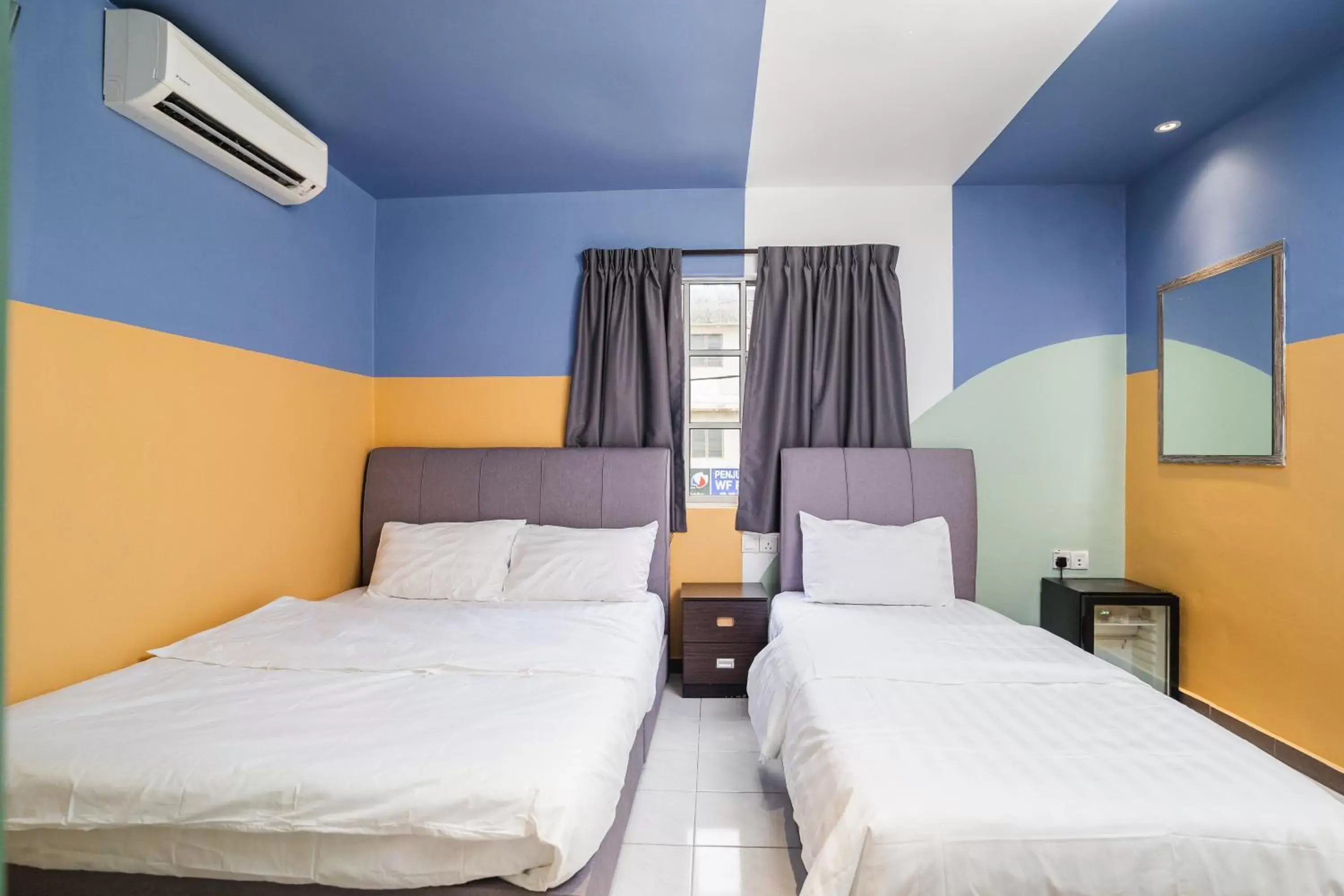 Superior Triple Room in The Cave By Cactus Hotel Skudai Superior Triple Room in The Cave By Cactus Hotel Skudai