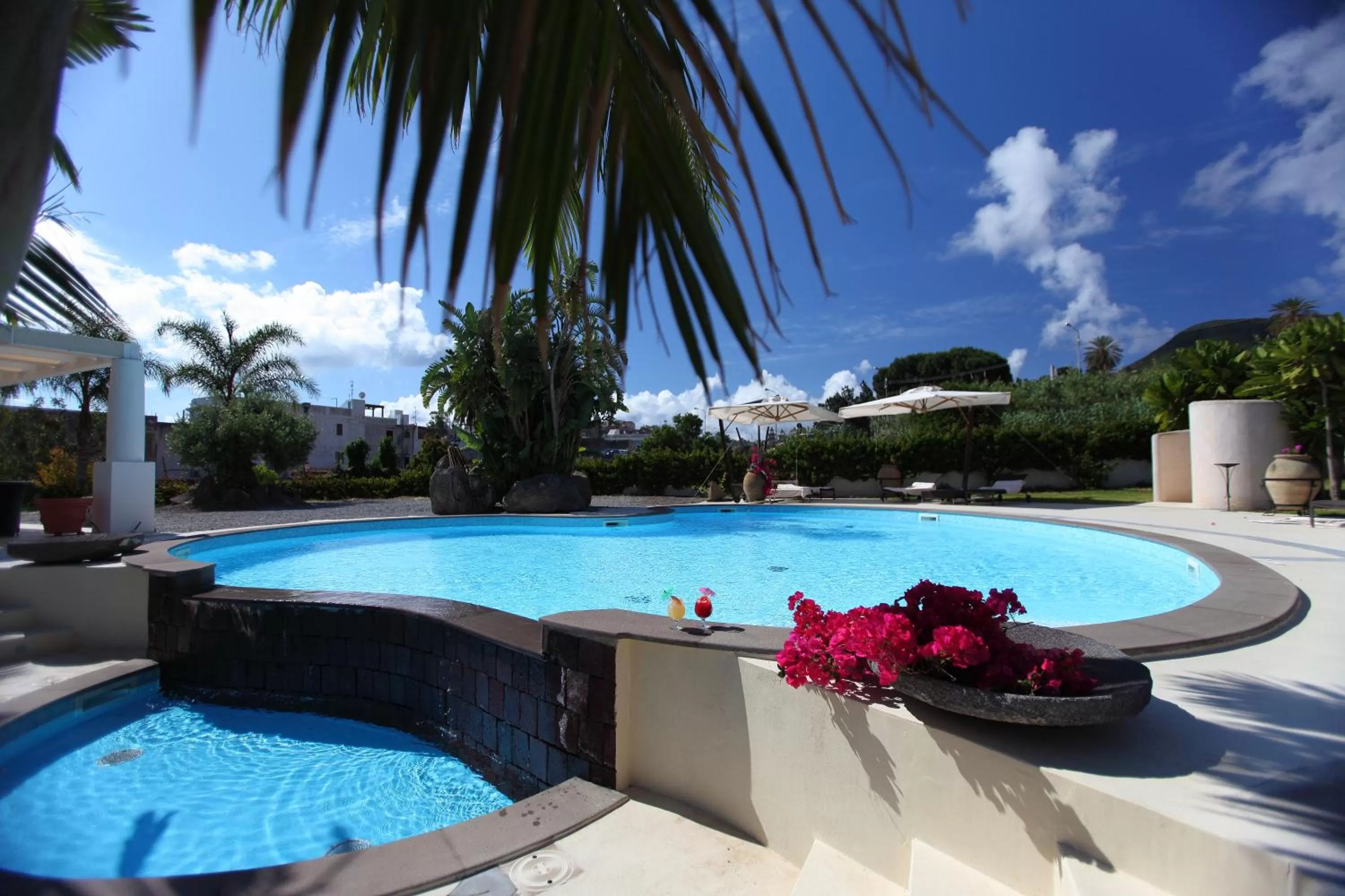 Swimming pool in Residence Hotel La Giara