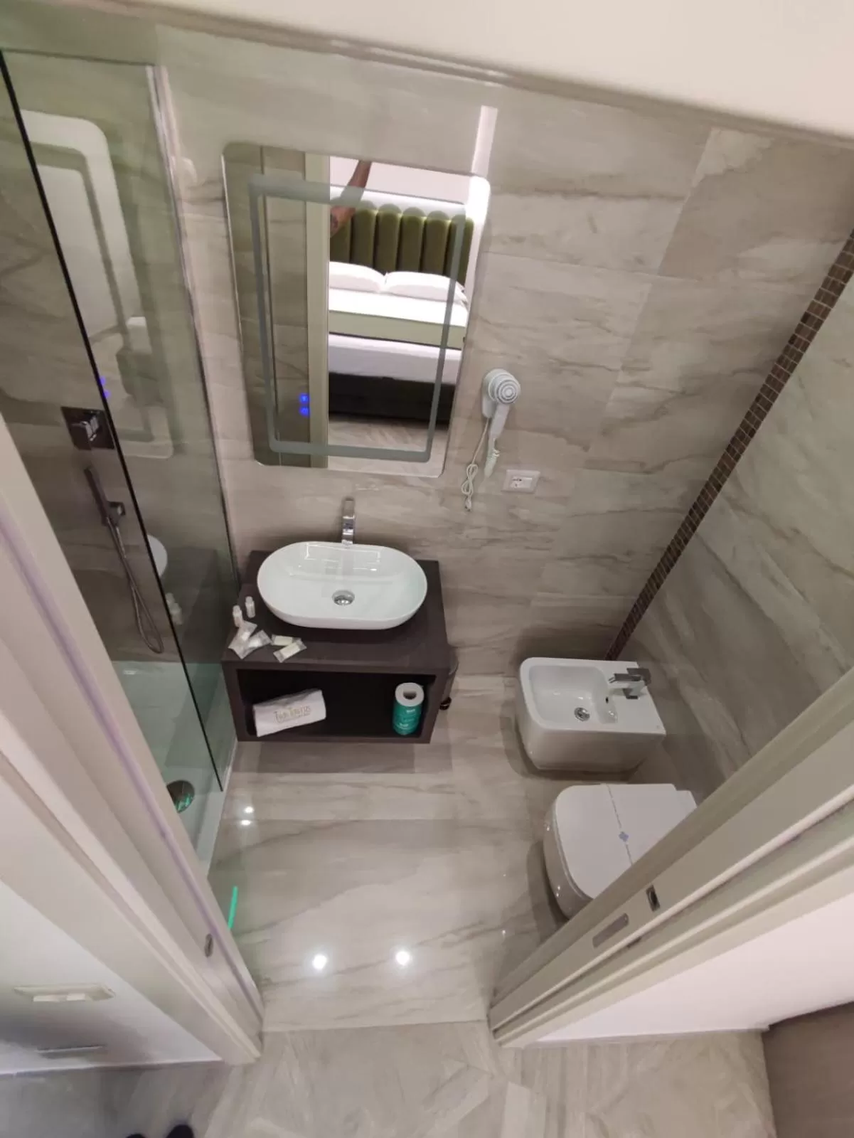 Bathroom in Twin Towers Naples Luxury