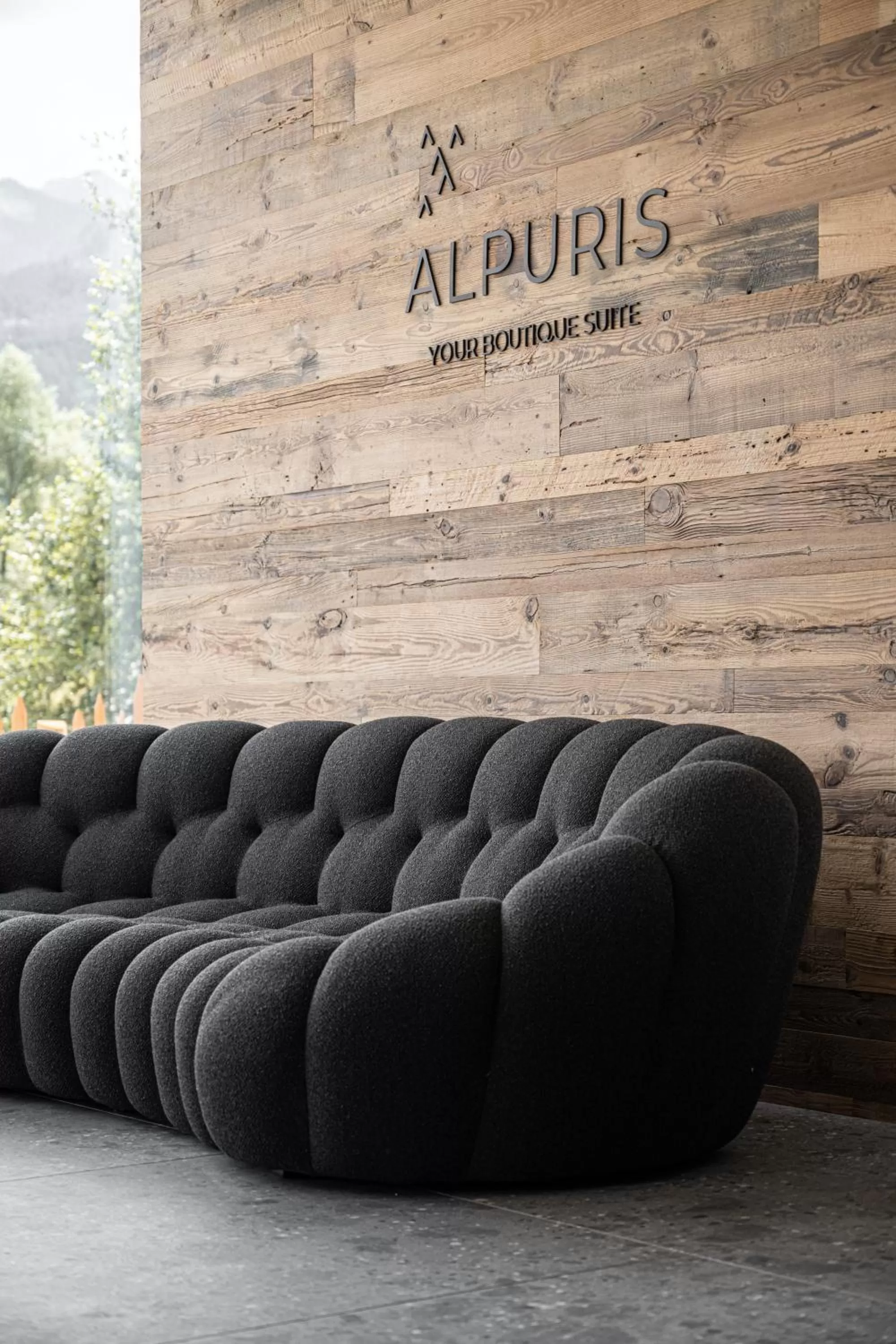 Lobby/Reception in Alpuris - Your Boutique Suite - Hotel B&B