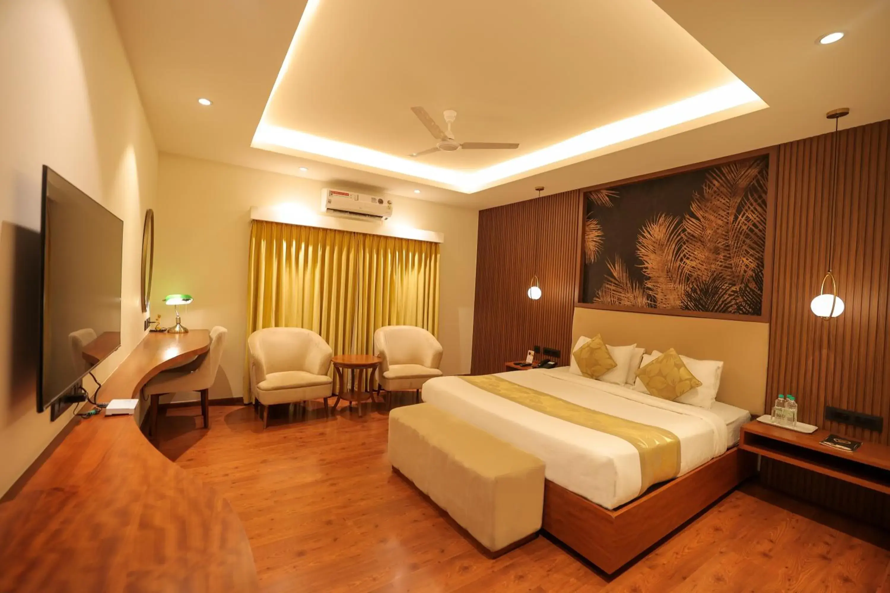 Premium Double Room in Poppys Vista Hotel Premium Double Room in Poppys Vista Hotel