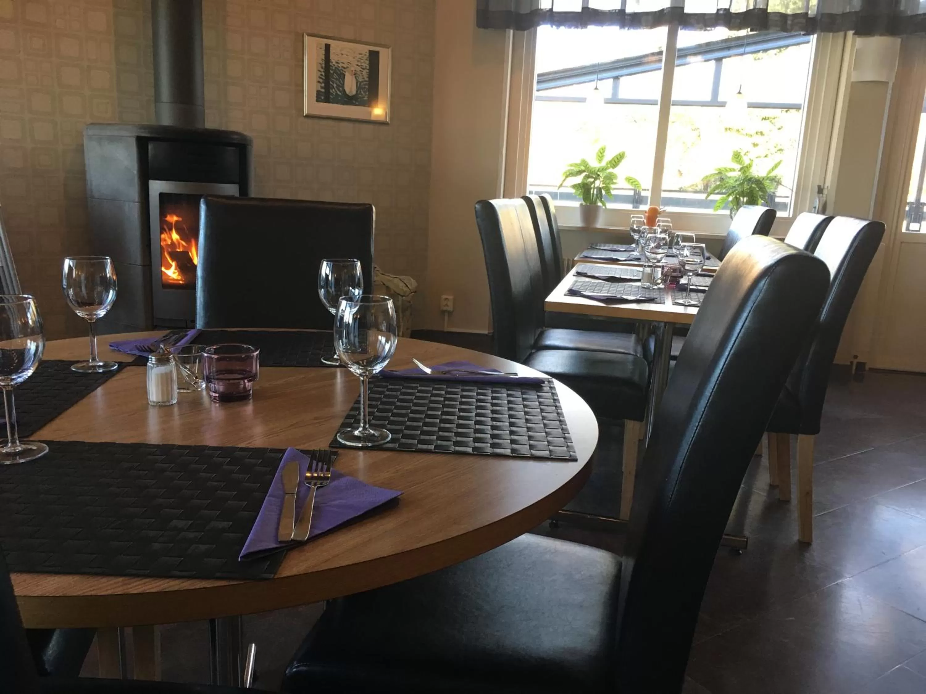 Restaurant/places to eat in Hotell Svanen