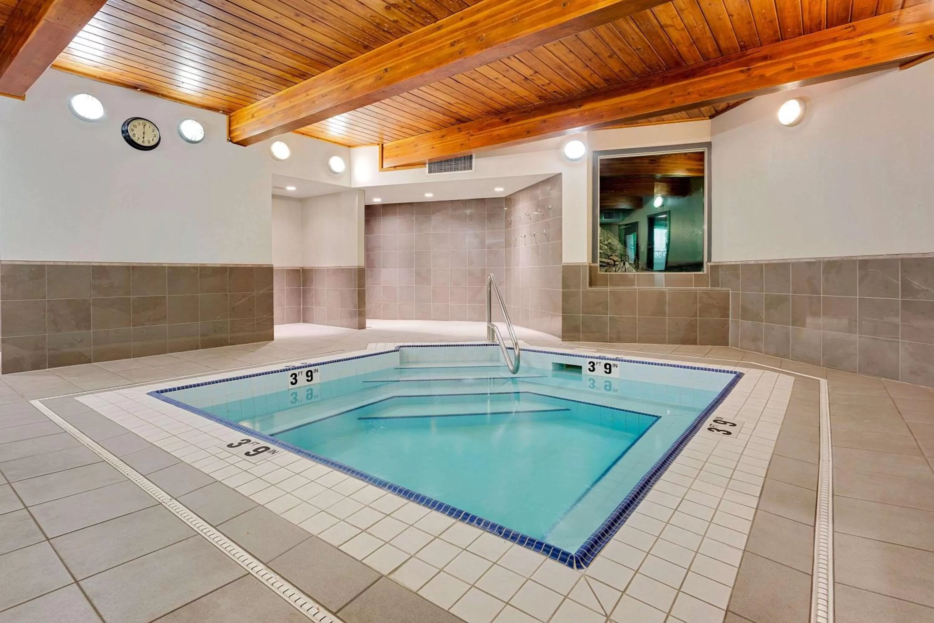 Hot Tub in Ramada by Wyndham Kamloops
