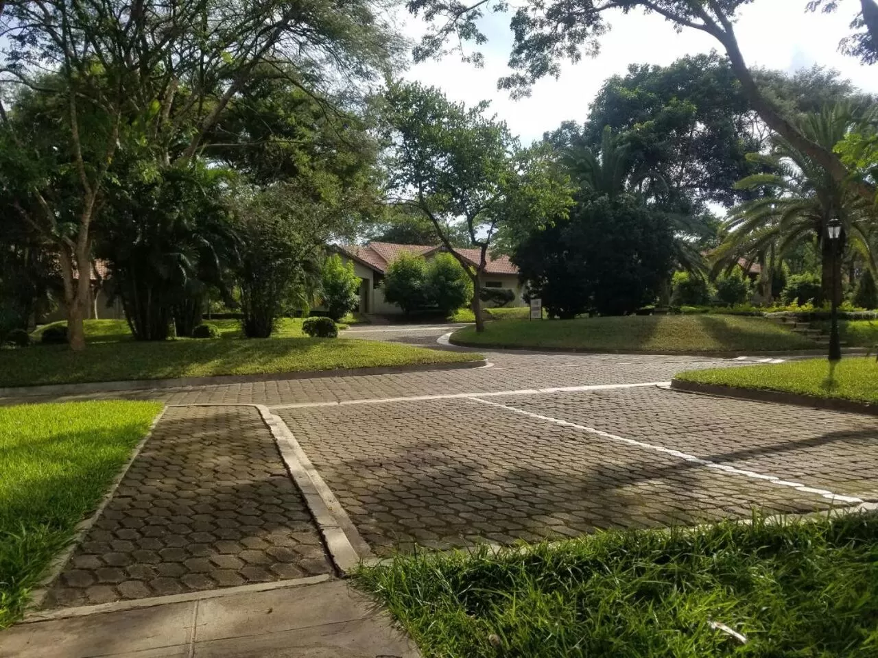 Tennis/Squash in Ufulu Gardens Hotel