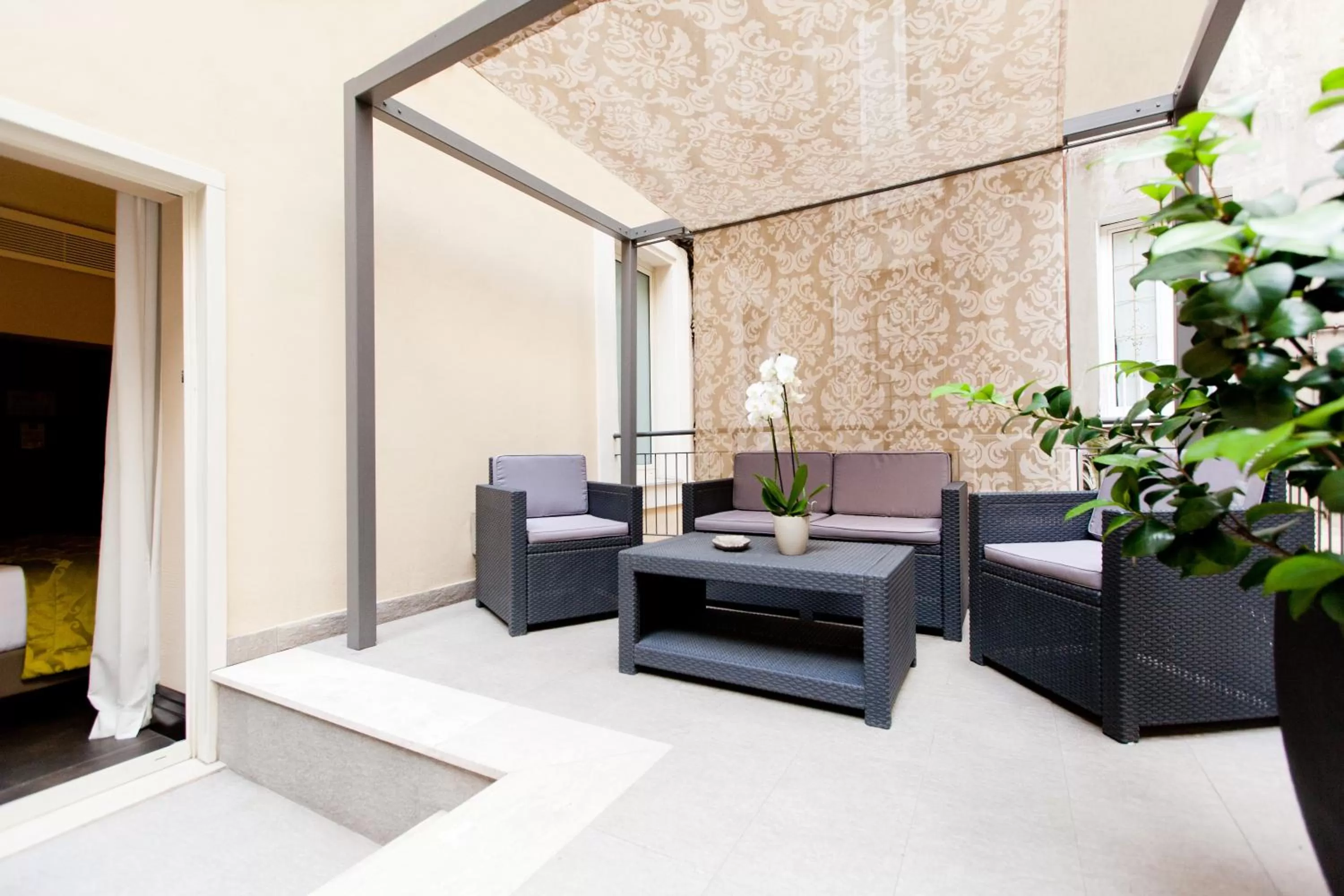 Balcony/Terrace in Quirinale Luxury Rooms