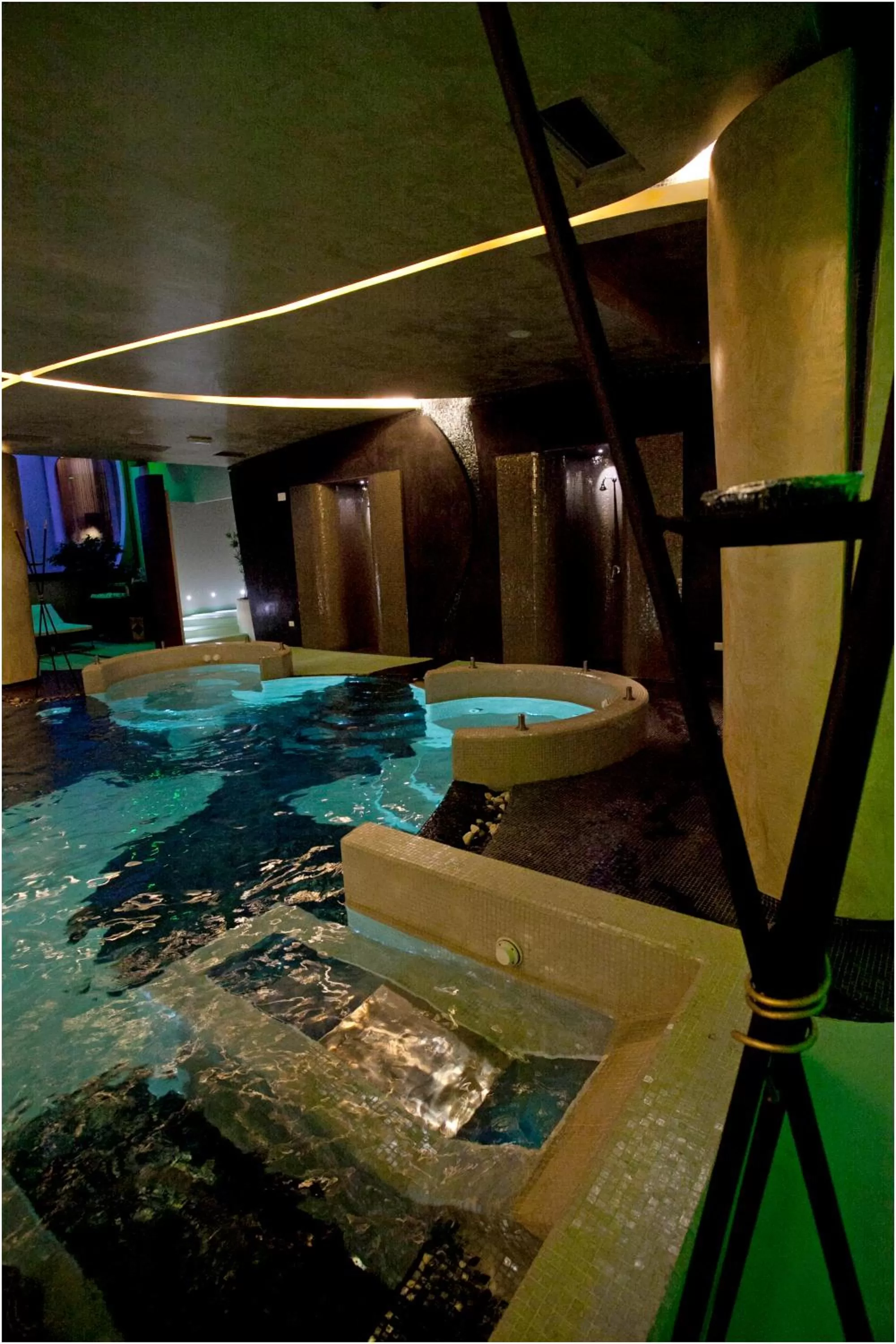 Swimming pool in Visir Resort Spa