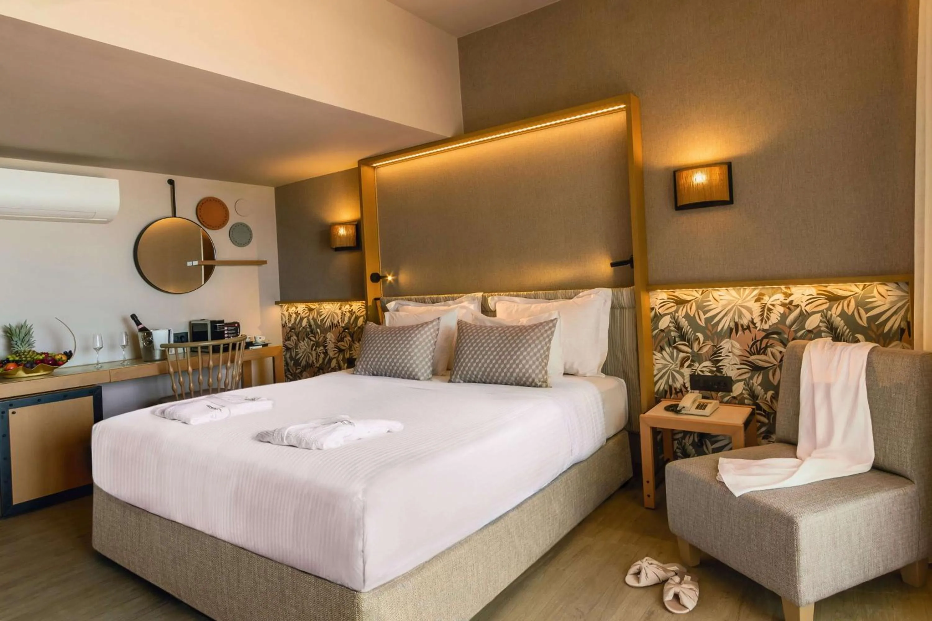 Bungalow Junior Suite in Wyndham Grand Crete Mirabello Bay